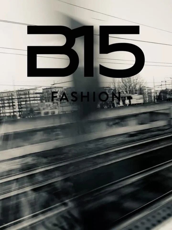 |
B 1 5  F A S H I O N 
M I L A N O 
F A L L / W I N T E R  2 0 2 6 

Ein Blick in die Zukunft der Herrenmode.
Wir waren unterwegs und haben die exklusivsten Pieces f&uuml;r Herbst/Winter 2026 gesichert &ndash; Kollektionen von Dsquared2, Golden Goos
