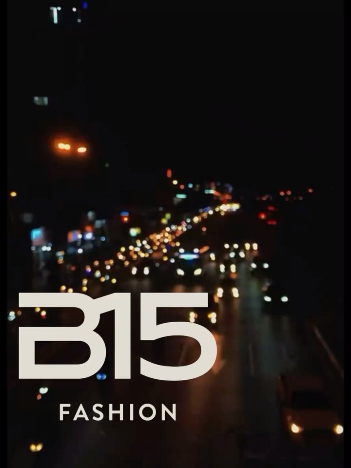 Ein Blick aufs Monopol in Klagenfurt &ndash; und pl&ouml;tzlich wird klar, wie viel Stil eine Stadt tragen kann.
Bei B15 Fashion warten die neuesten Kollektionen von Stone Island und Golden Goose darauf, entdeckt zu werden.
Hochwertige Stoffe, ikonis