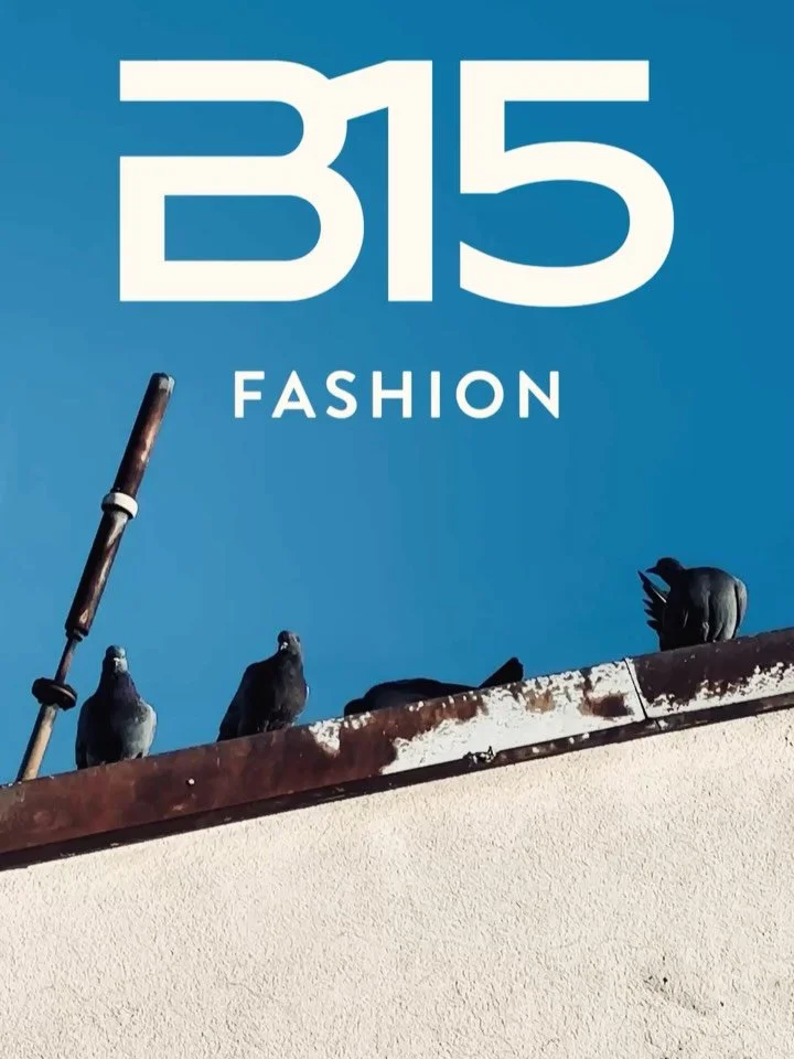 DSQUARED2 x B15 FASHION

Statement-Piece f&uuml;r alle, die Mode lieben.

Die neue @dsquared2 Jacke ist frisch bei uns eingetroffen &ndash; markantes Military-Green, handwerkliche Details und ikonische Patches machen sie zu einem echten Highlight der