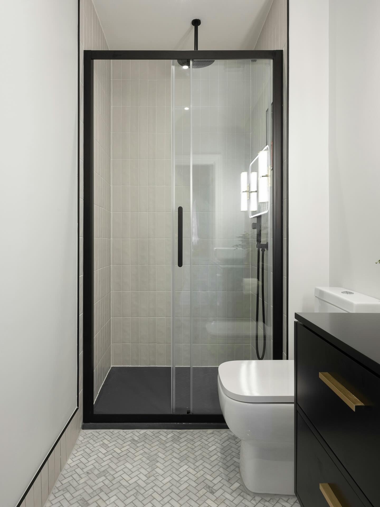 Outdated bathroom? Let&rsquo;s fix that. 🧼🚿
From modern tile to custom vanities, TrueFix transforms bathrooms into beautiful, functional spaces you&rsquo;ll love every day.

✨ Clean Designs | 🔨 Expert Installations | 💧 Lasting Quality
📞 Start yo