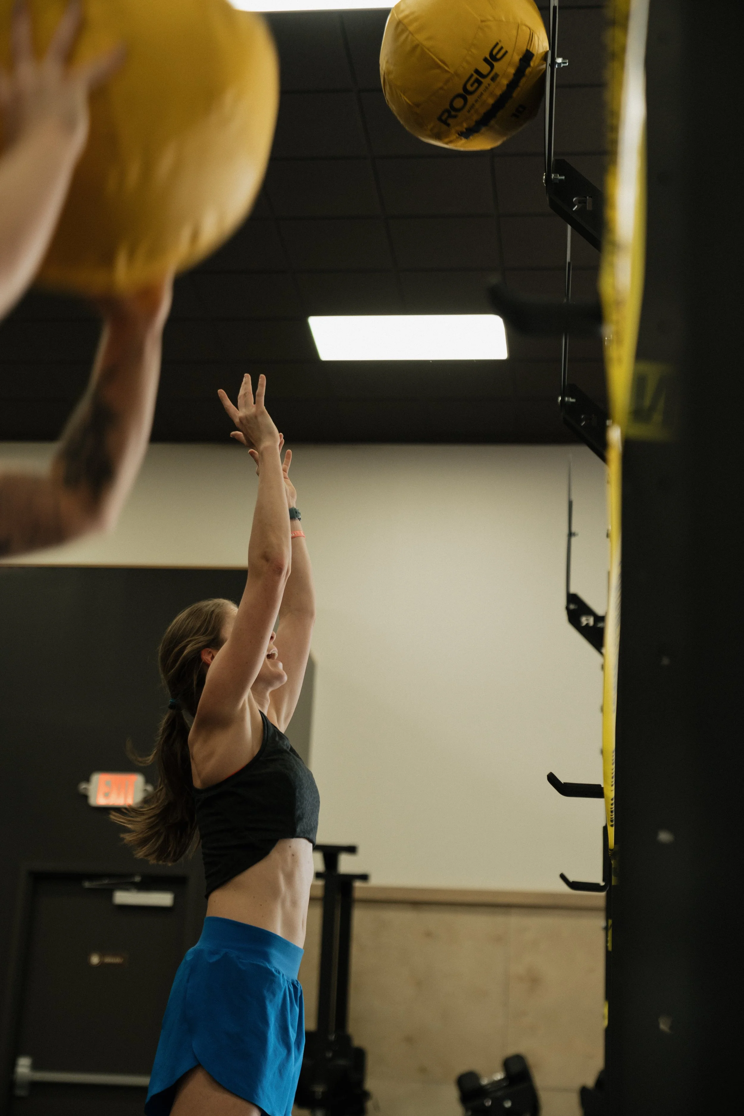 hyrox-wall-balls-workout-geaux-crossfit-baton-rouge.jpg