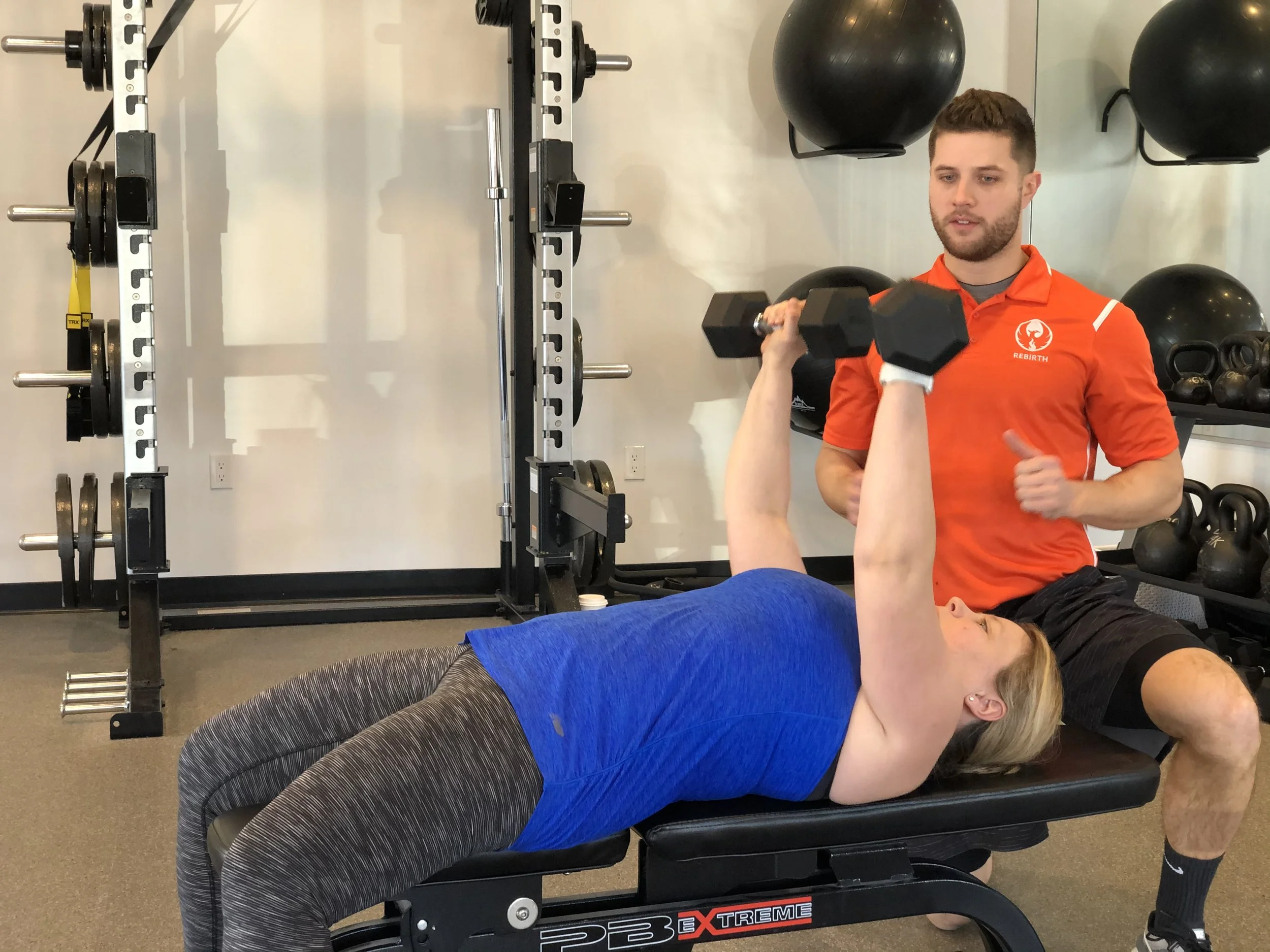 dumbell-woman-push-up.jpg