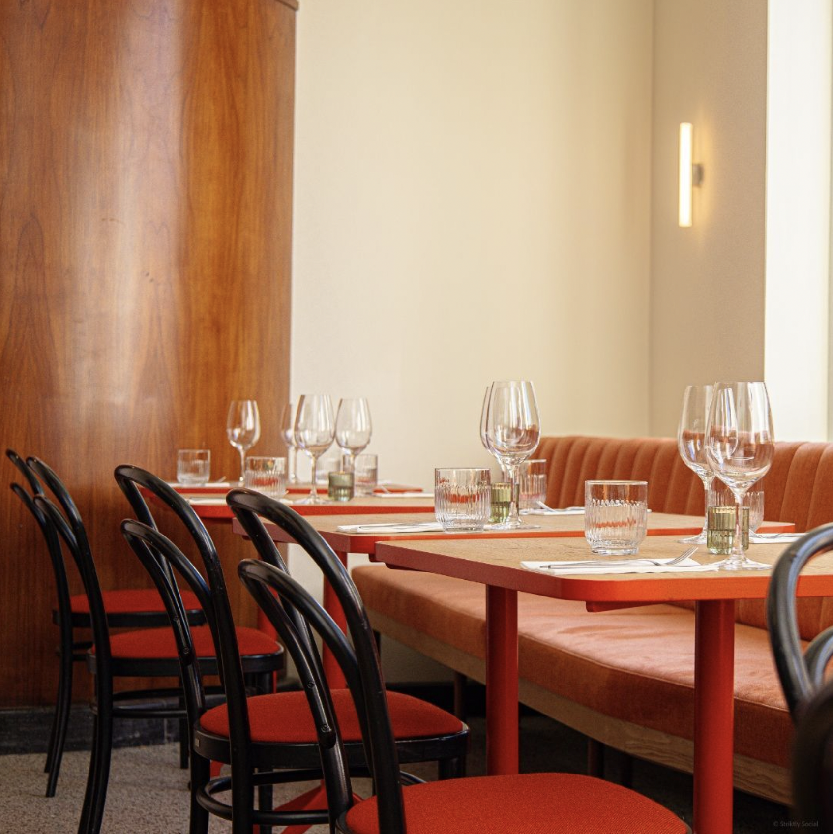 interieur café Paloma Den Haag.