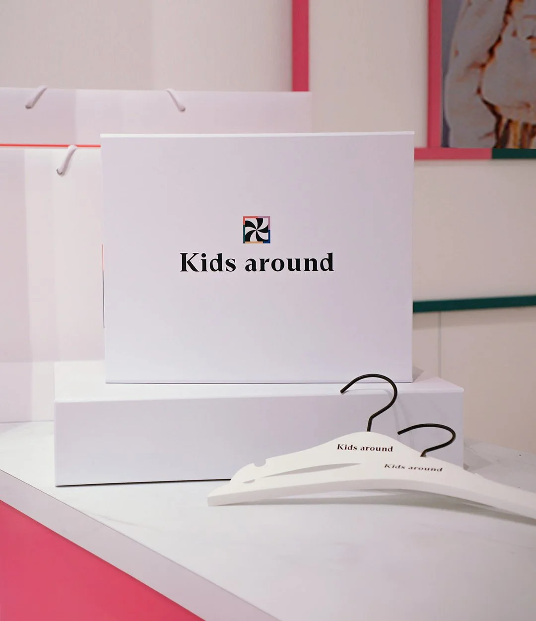Kids around, Labelouaquet