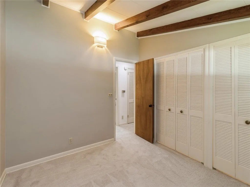 bedroom 4.jpg