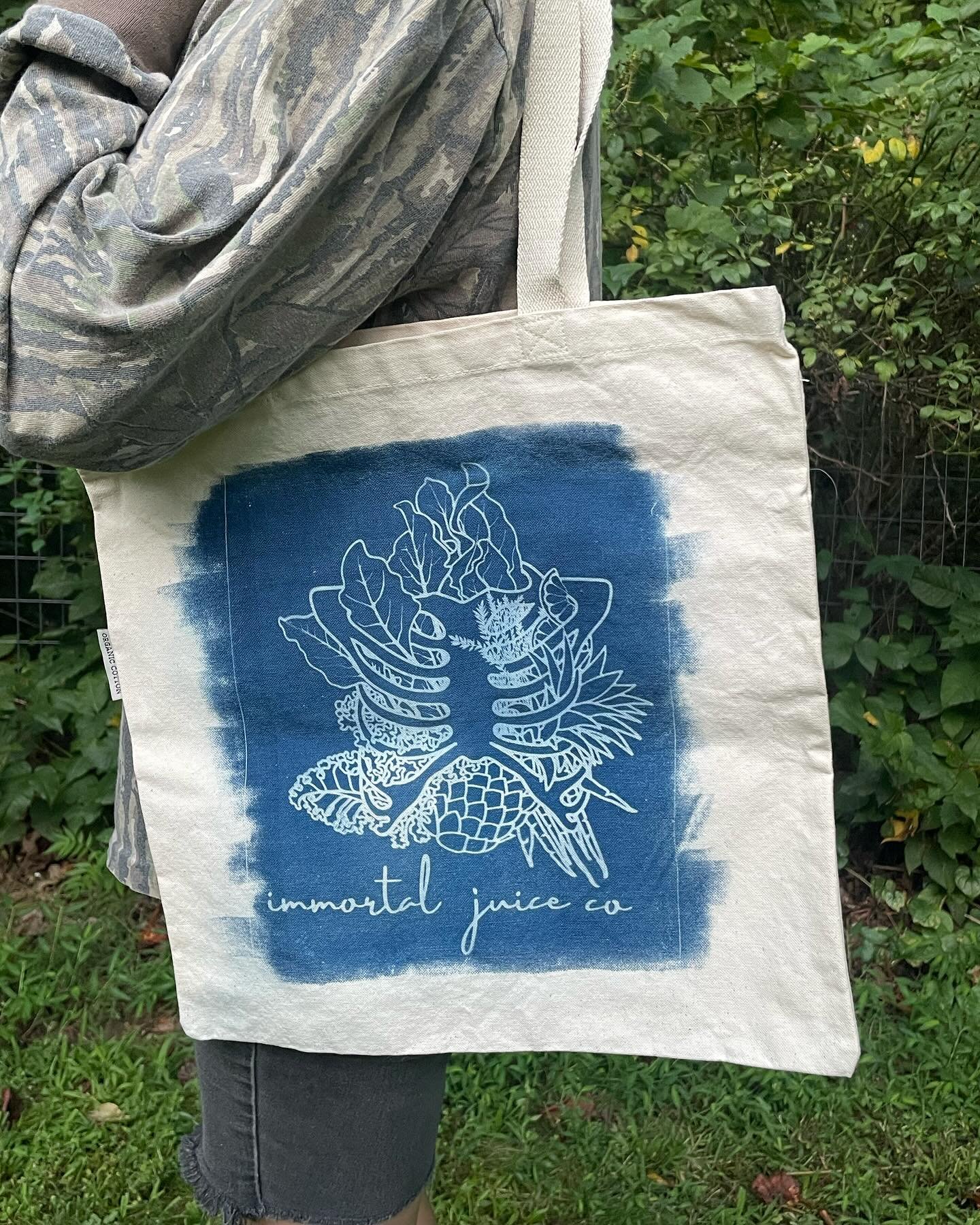 We have some cute lil totes available soon! 100% organic cotton and $20 bucks 🥰