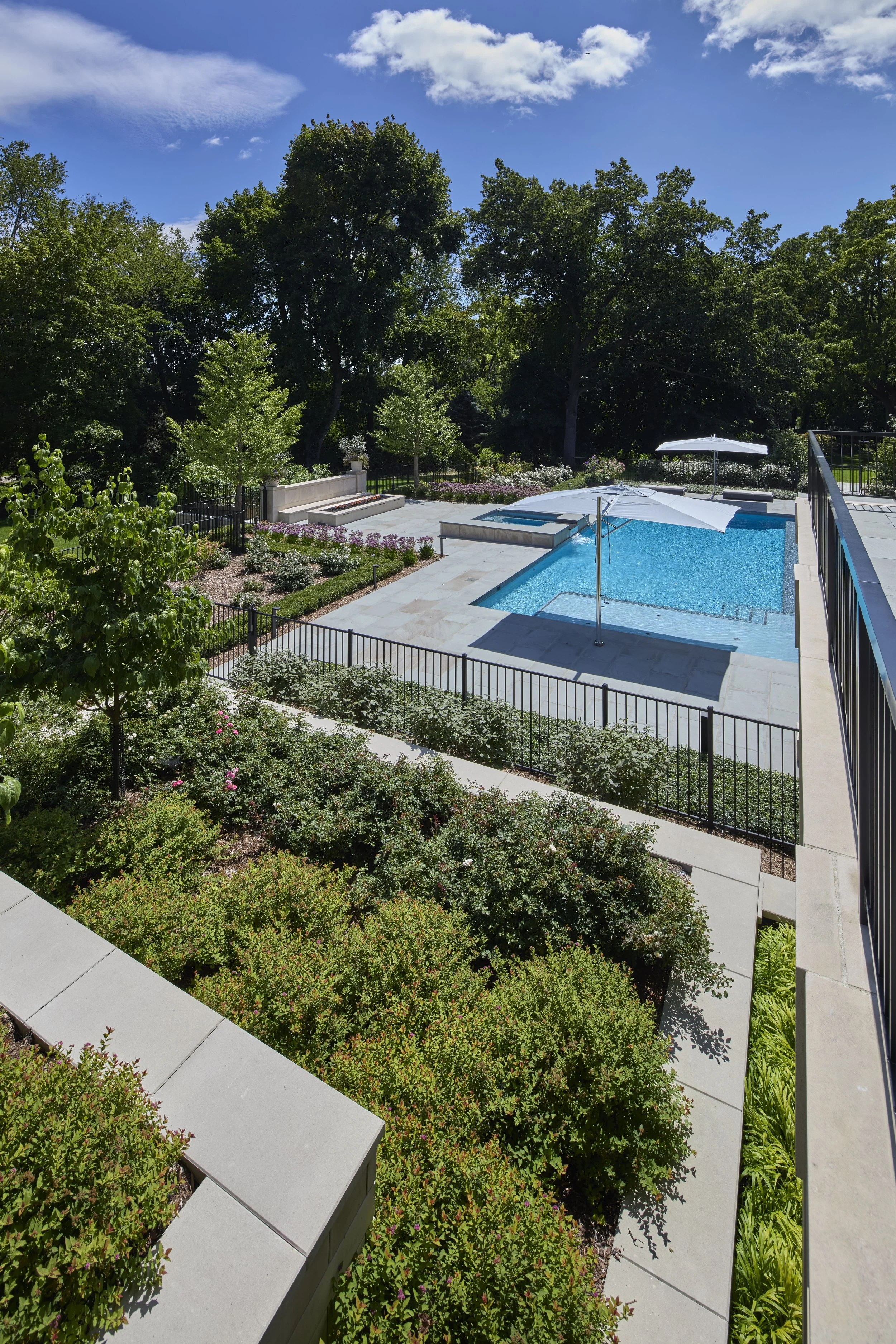 Dul_CountryClub_8-24-26-0407-dc2.jpg