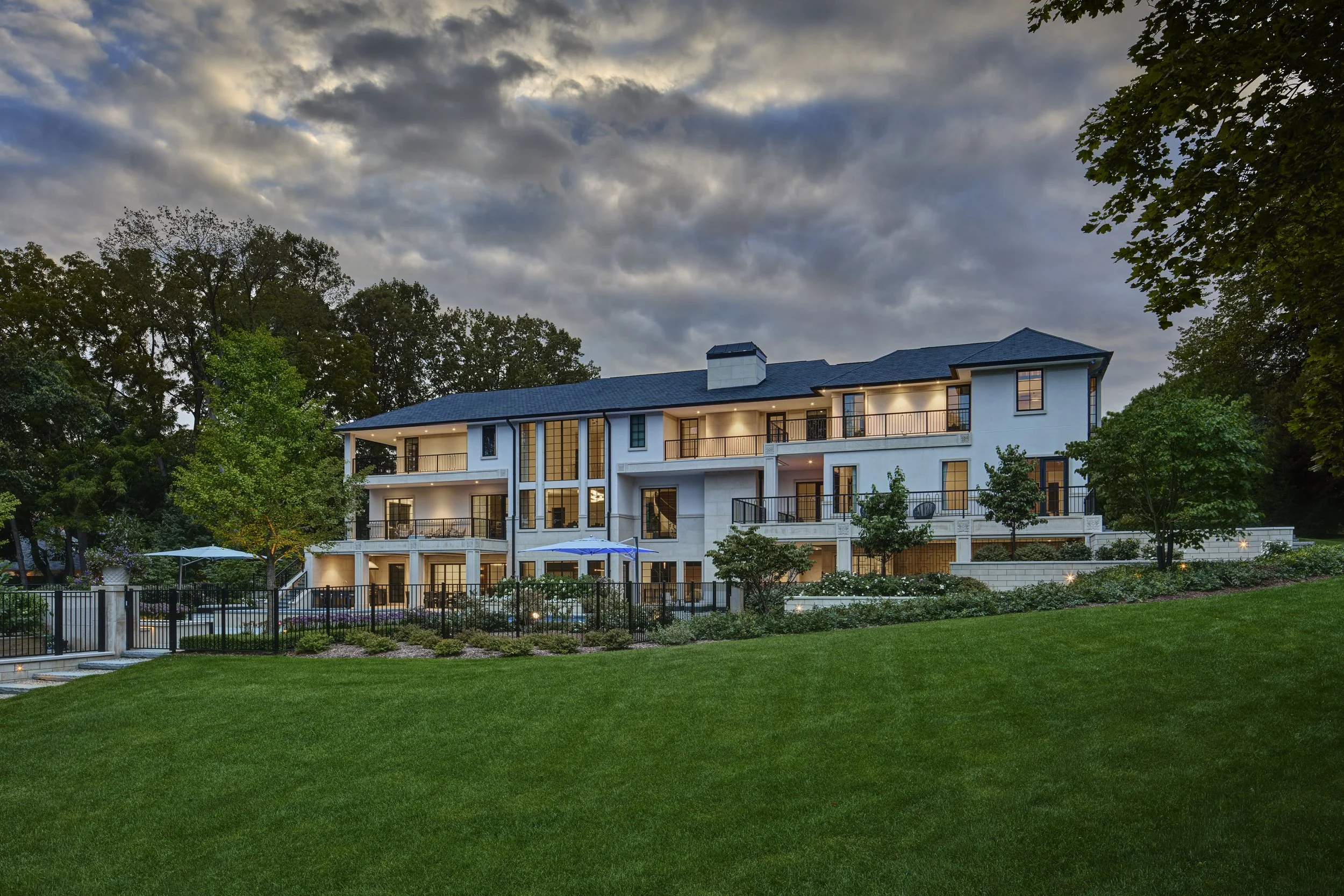 Dul_CountryClub_8-24-26-0683-dc1.jpg
