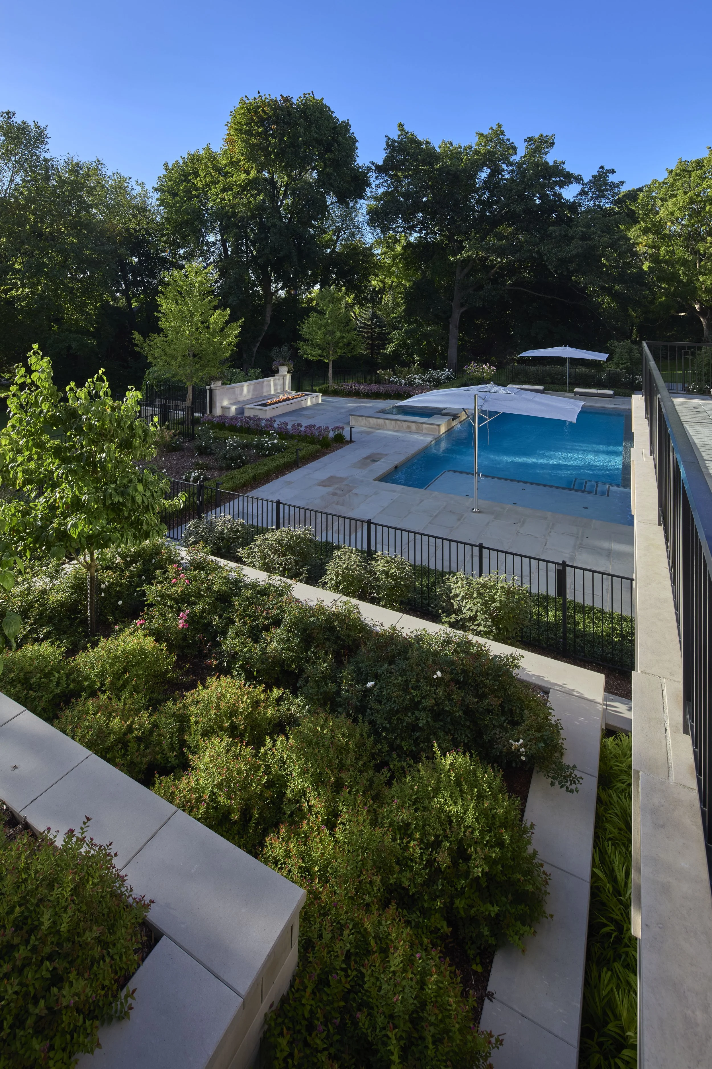 Dul_CountryClub_8-24-26-0247-dc1.jpg