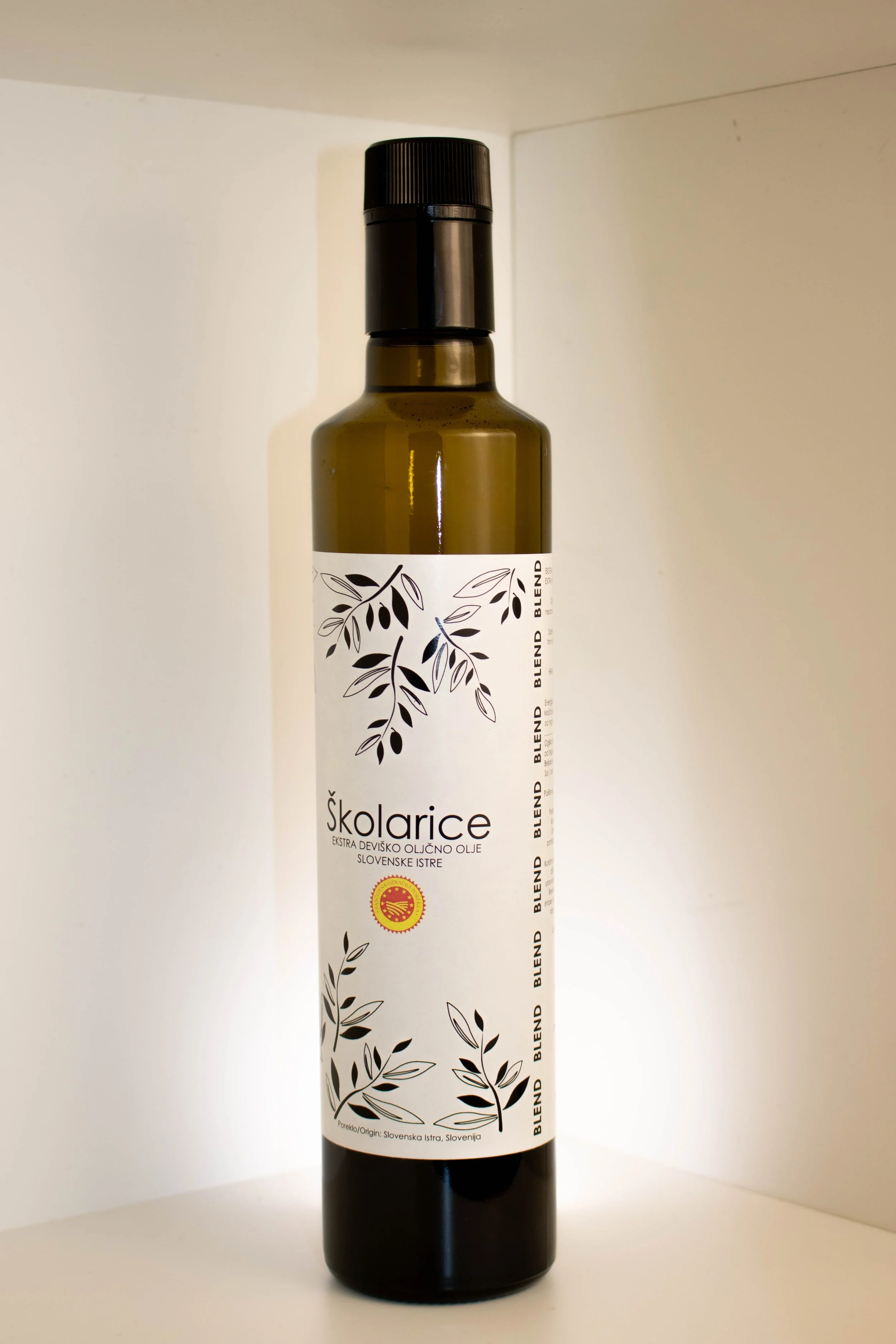 Ekstra deviško oljčno olje Školarice BLEND ZOP 0,5 L