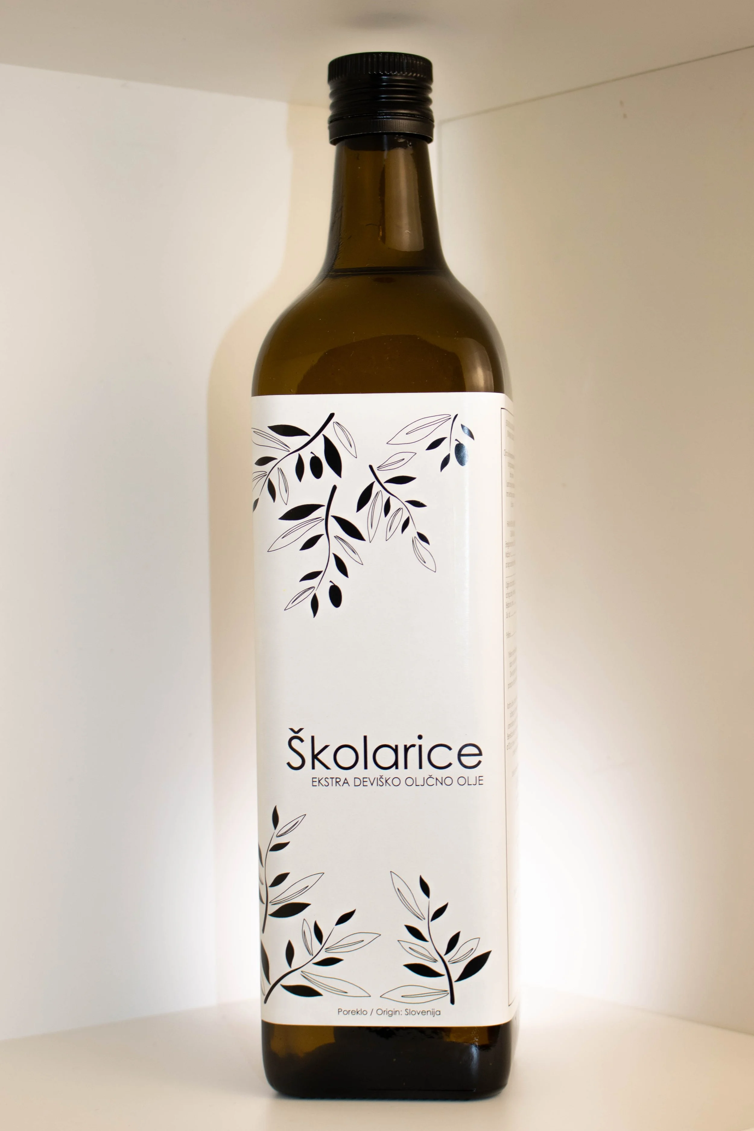 Ekstra_devisko_oljcno_olje_Skolarice_1L.jpg