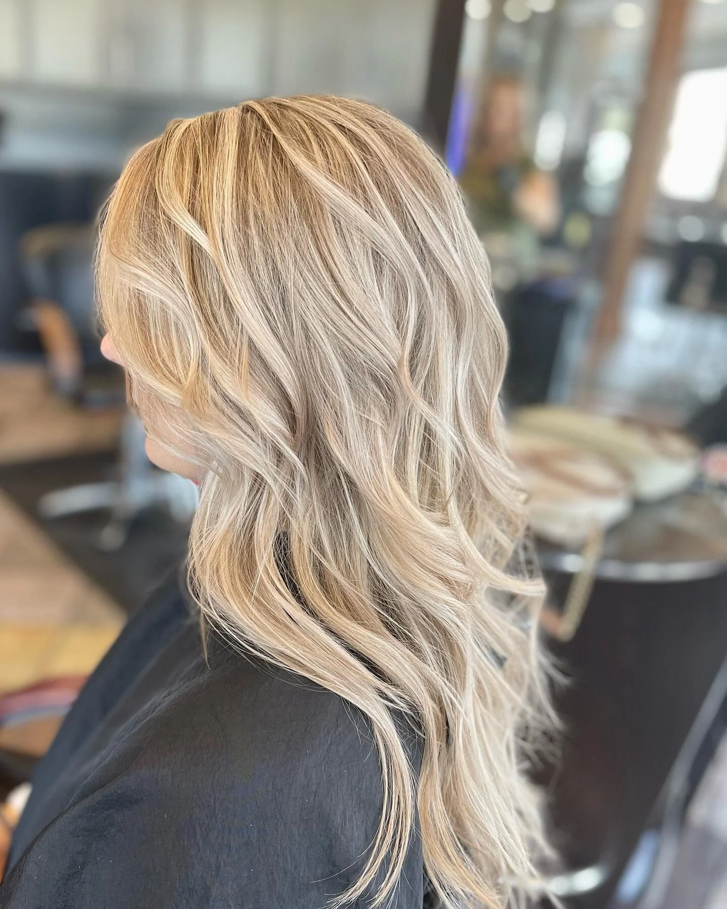 POV: It&rsquo;s color refresh day 
.
.

#crownpointindiana #nwihairstylist #nwisalon #crownpointsalon #blonde #blondehair