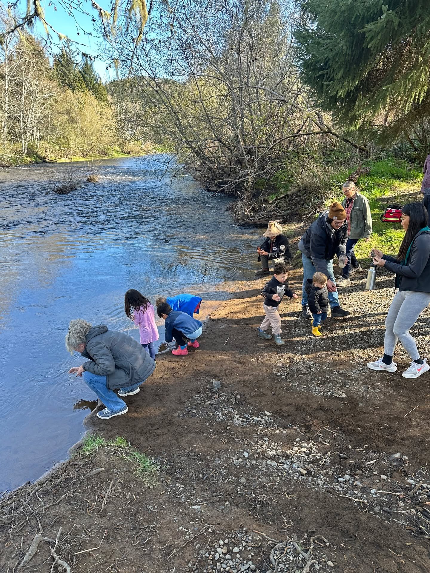 We had so much fun at the Eggs to Fry Release Party this weekend, hosted in partnership with the Seaside Public Library and @myodfw!

After a round of educational games about fish and healthy fish habitat, kids and adults had the opportunity to relea