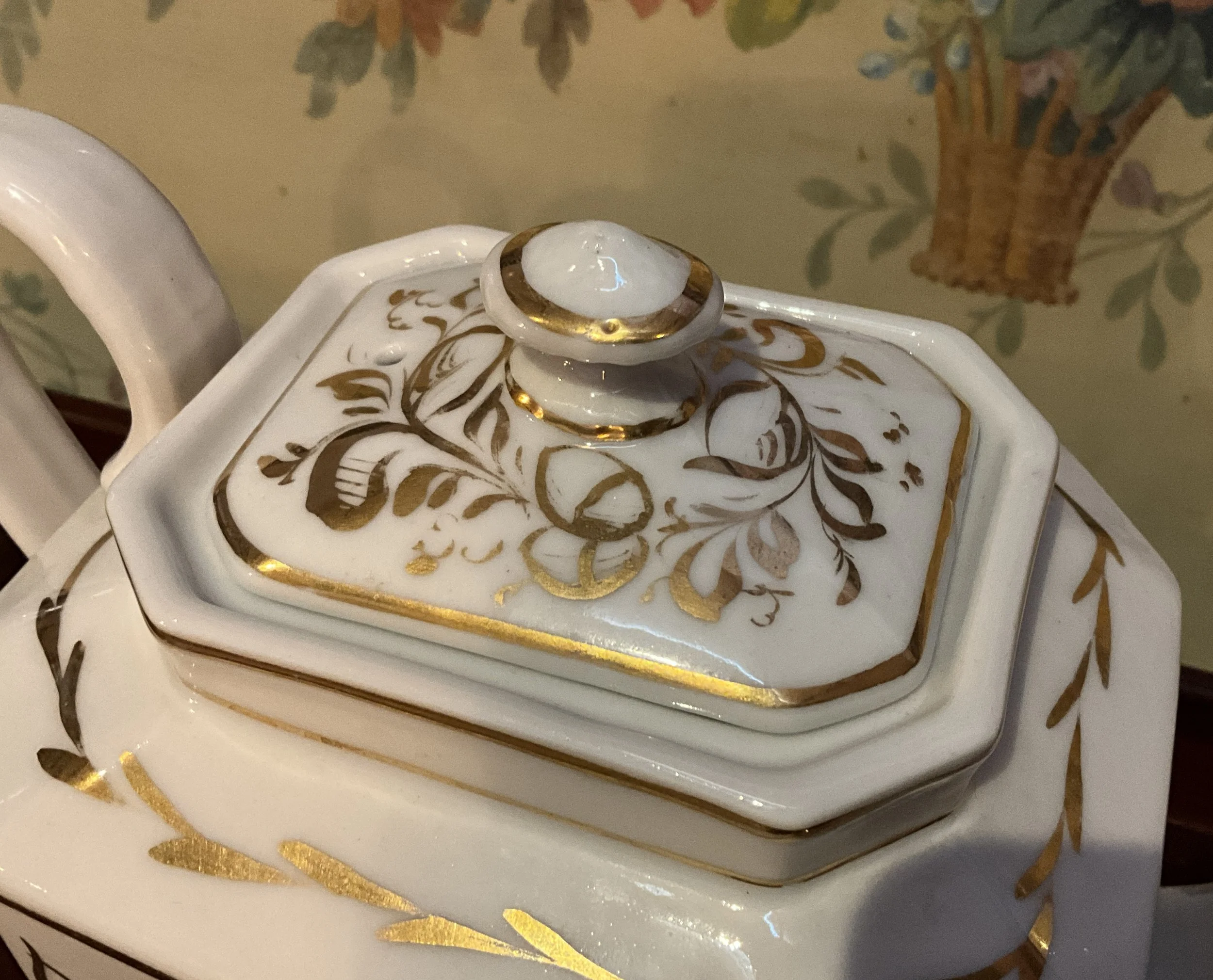 Lucullus Antiques Belgian Antique 19th Century Porcelain Teapot