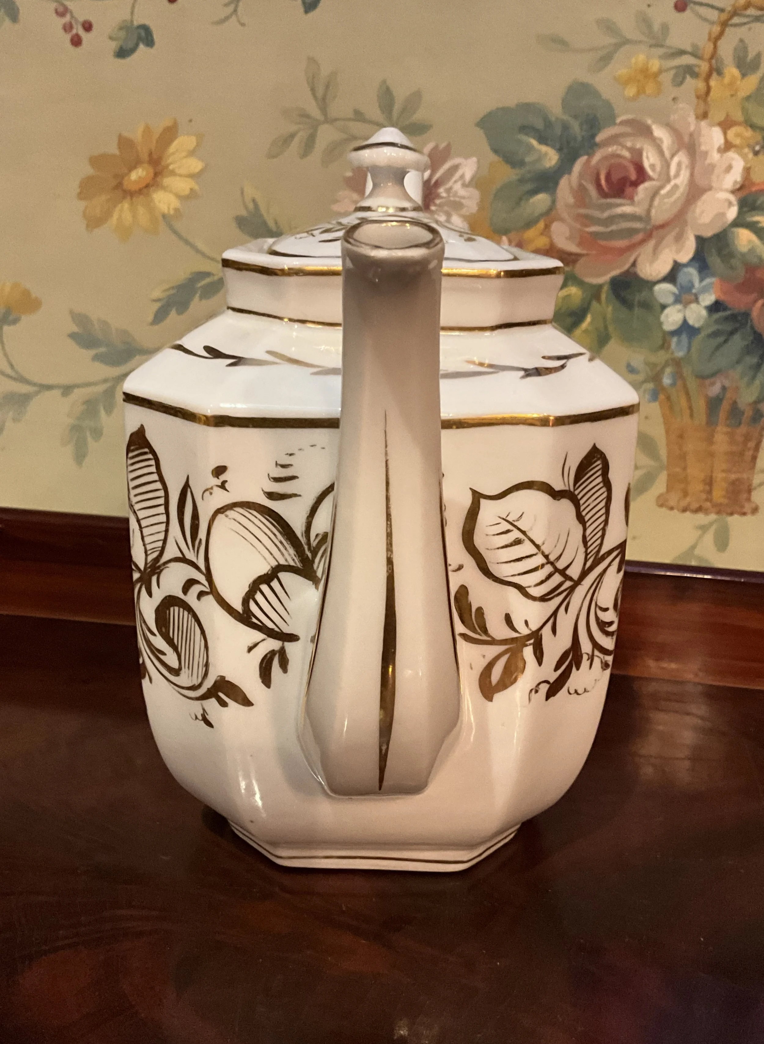 Lucullus Antiques Belgian Antique 19th Century Porcelain Teapot