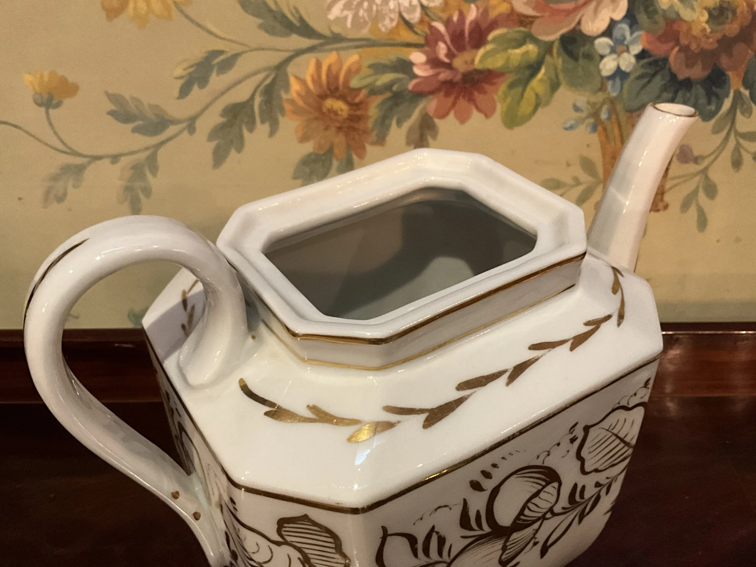 Lucullus Antiques Belgian Antique 19th Century Porcelain Teapot