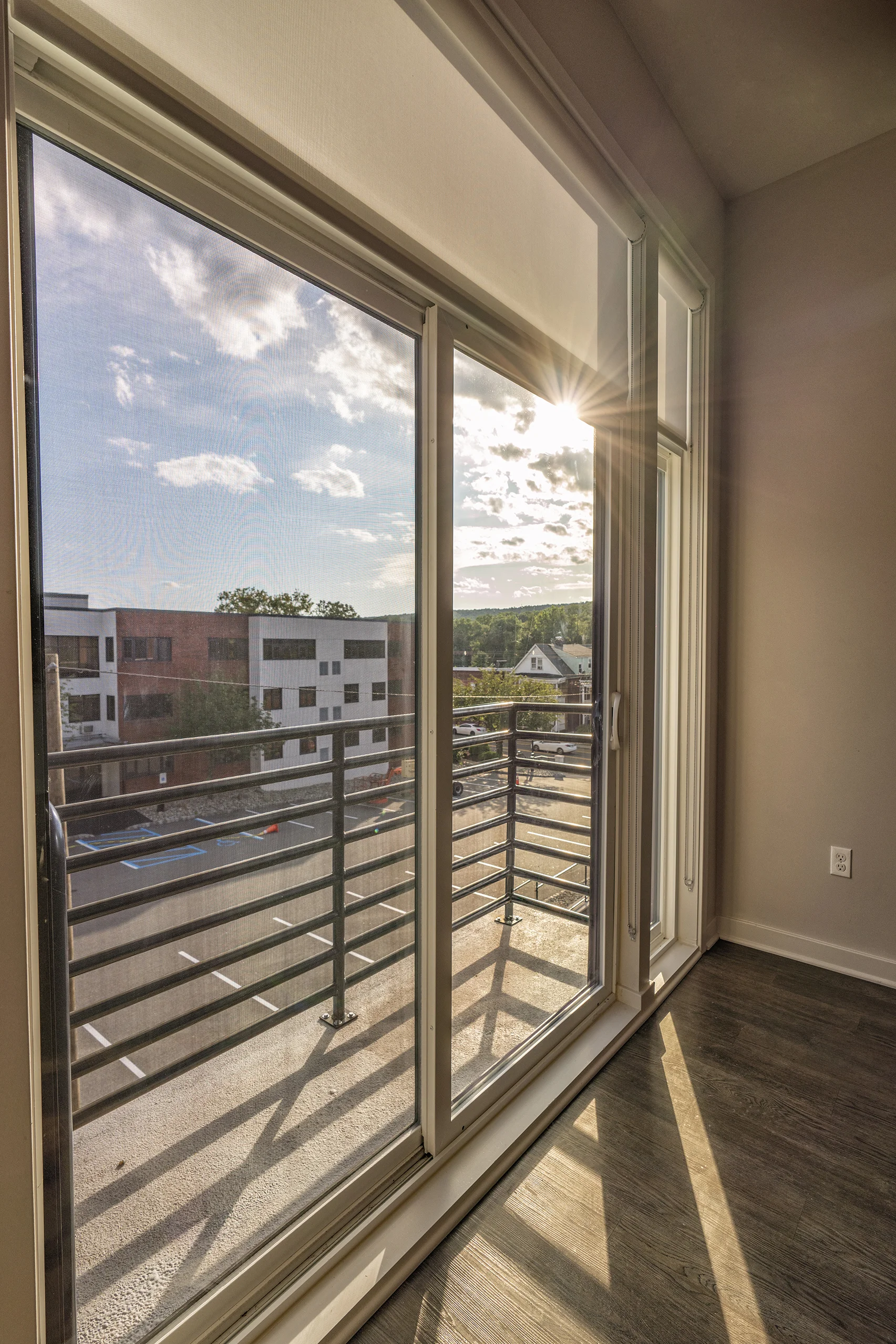 Balcony 1.jpg