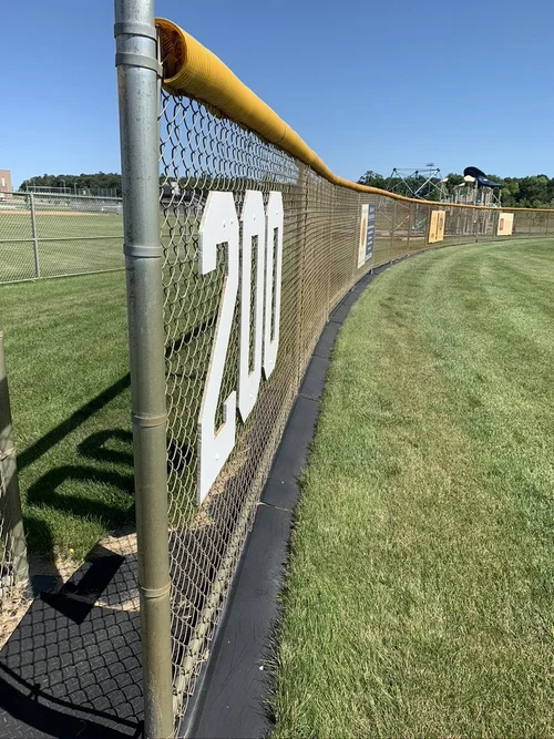 Commercial — Underfence