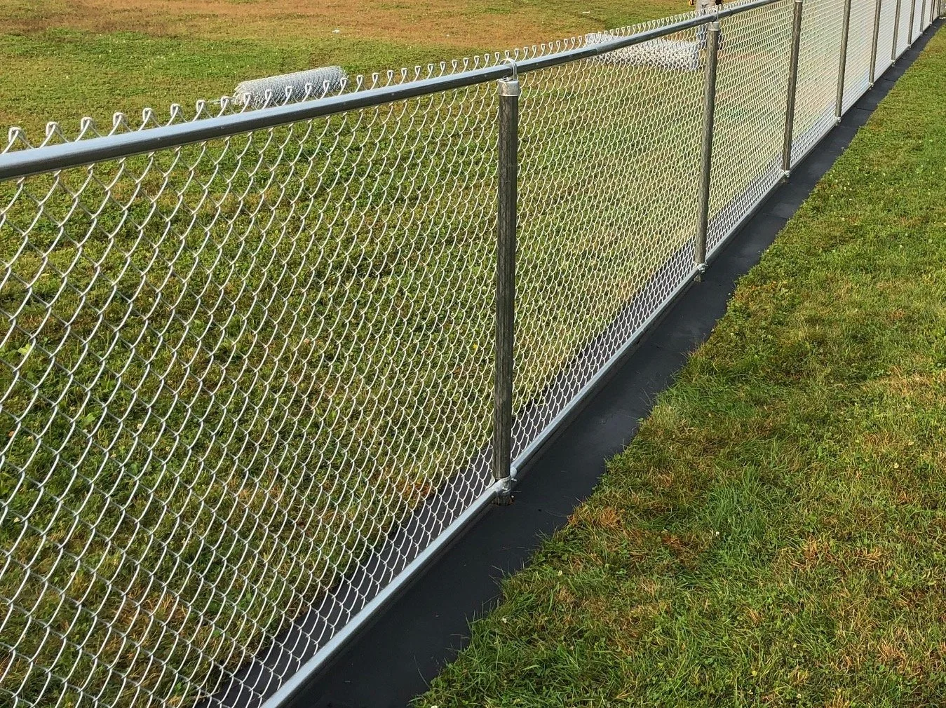 Commercial — Underfence