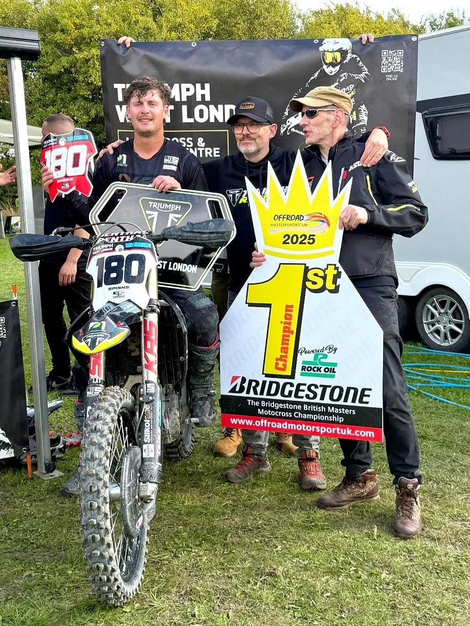 What a Day 👍✊

2025 Bridgestone Masters Pro MX1 Champion 🥰

Finished it with a race win and overall victory here at foxhills! Absolutely full of cold but dug deep and had the pace all day, loved it 💪

So many people that made this a super fun year