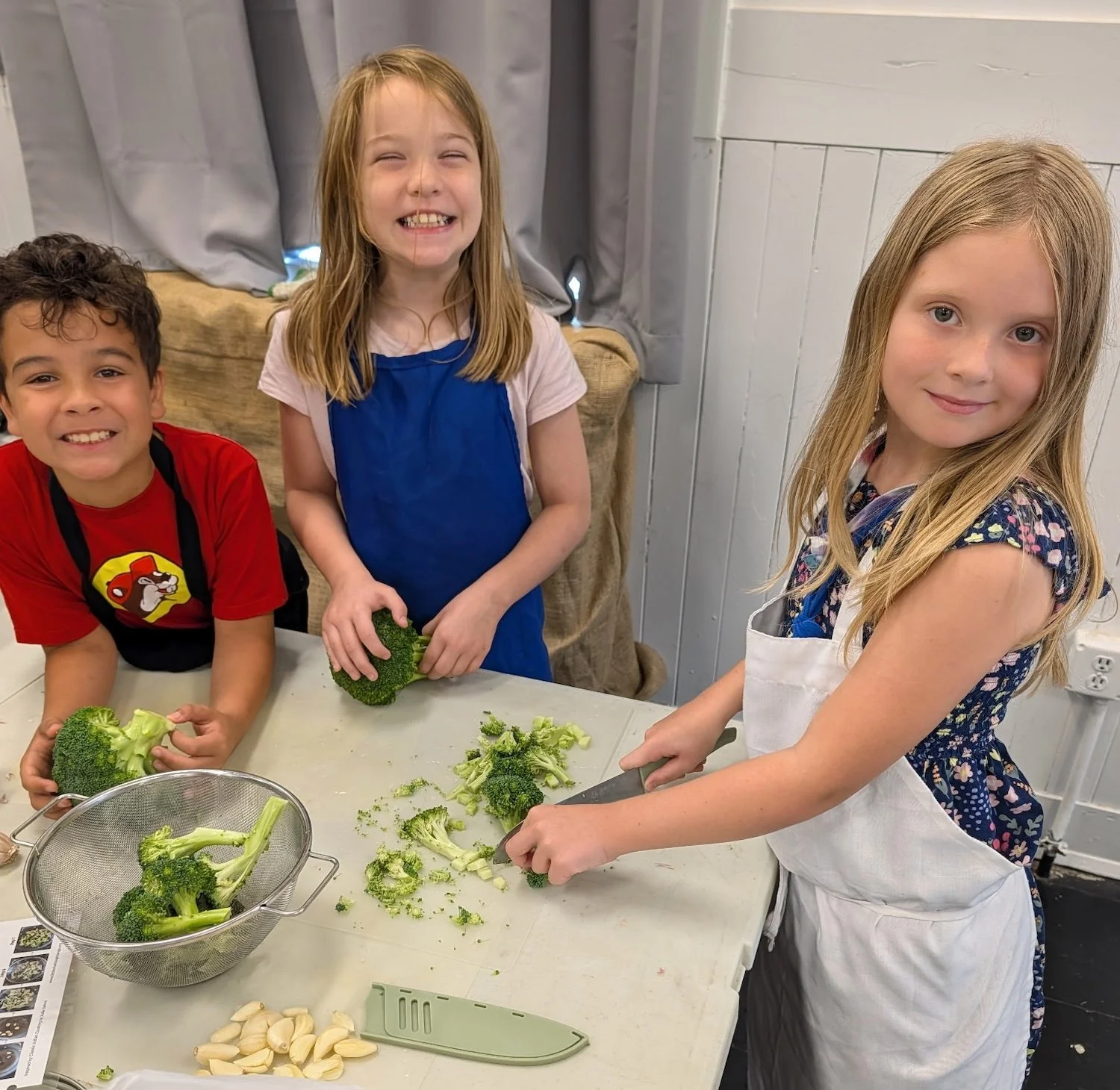 little-chefs-cooking-broccoli.jpeg
