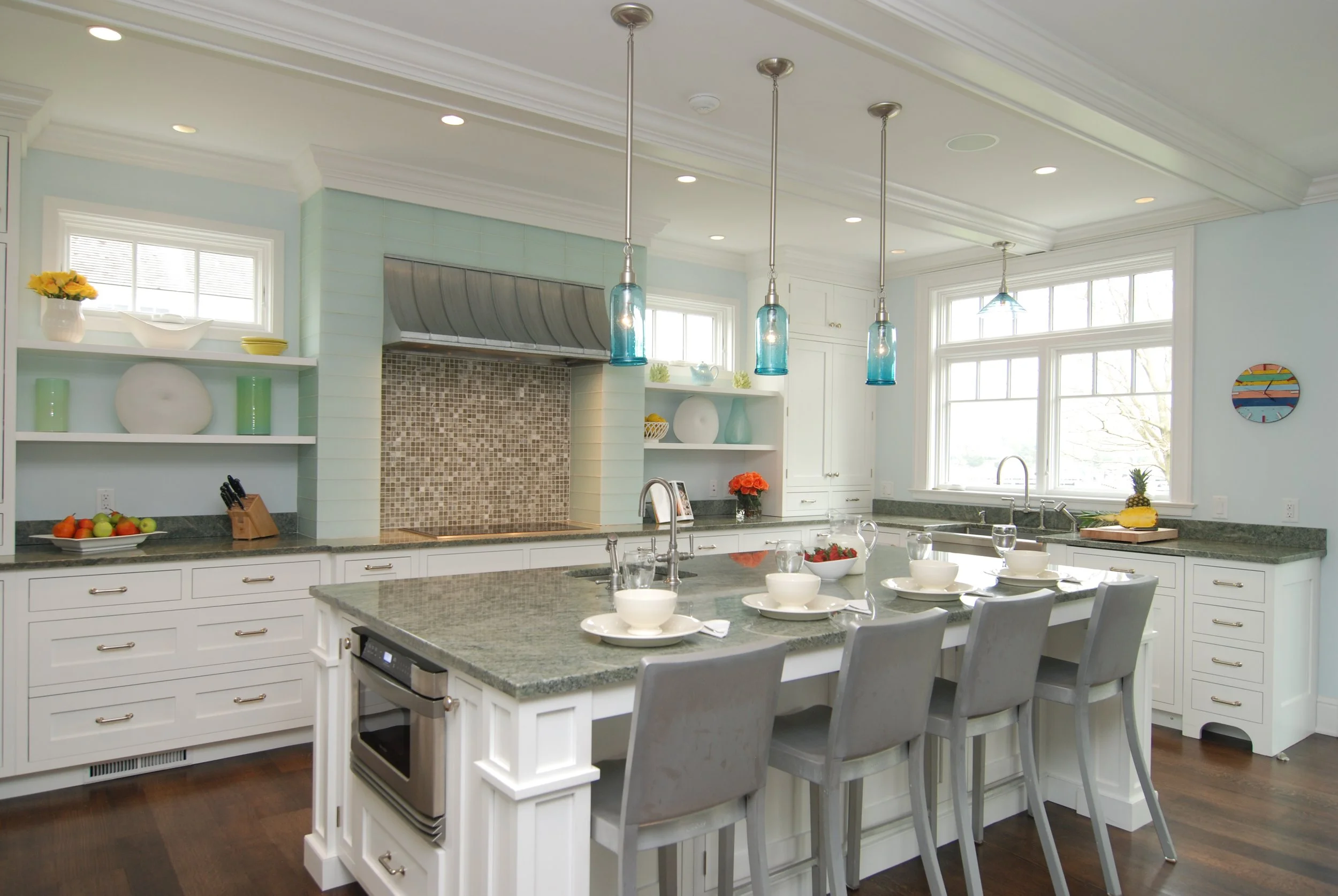 Blending Classic and Modern Kitchen Design — Amazing Spaces