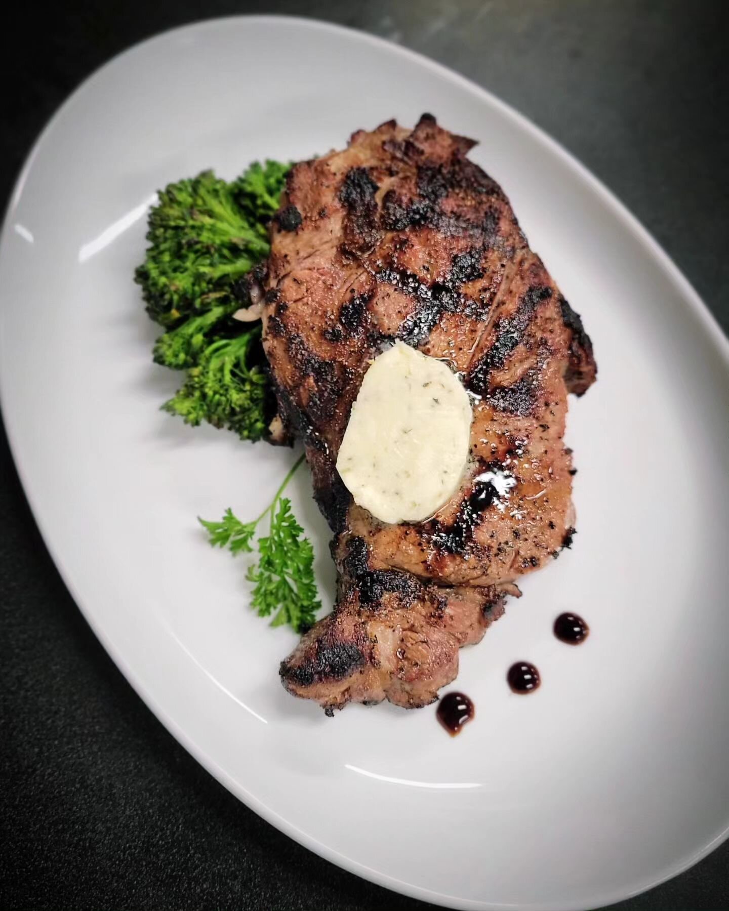 What steak and side are you ordering?

Hump Day calls for a mid week steak night! 

Amiright?

#HotelSaintLouis #SteakNight #DowntownStl #MarriottBonvoy #AutographCollectionHotels