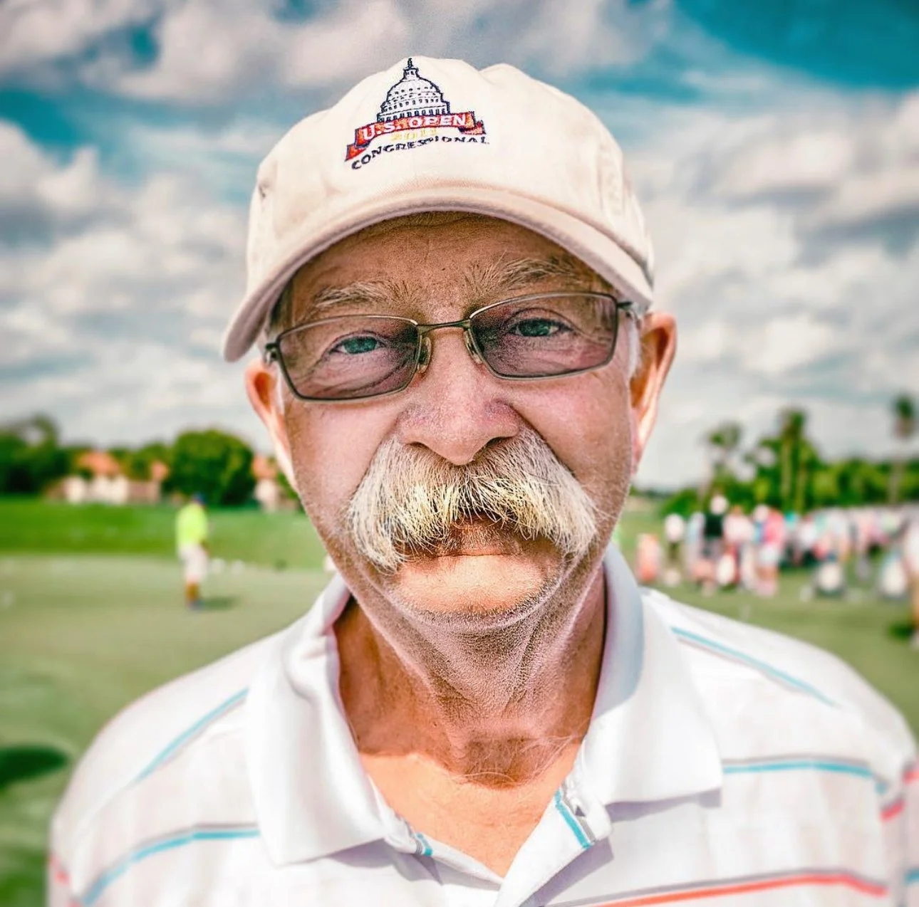 MALE – ENVIRONMENTAL PORTRAIT |Fluff Cowen.

Environmental portrait of a professional man photographed outdoors using natural light for branding photography, editorial storytelling, commercial marketing, and website use.