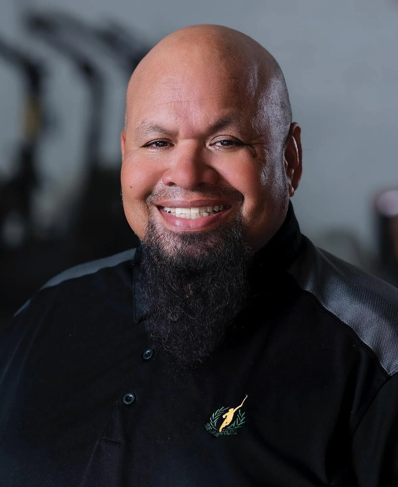  MALE – ENVIRONMENTAL PORTRAIT

Environmental portrait of a professional man photographed outdoors using natural light for branding photography, editorial storytelling, commercial marketing, and website use.