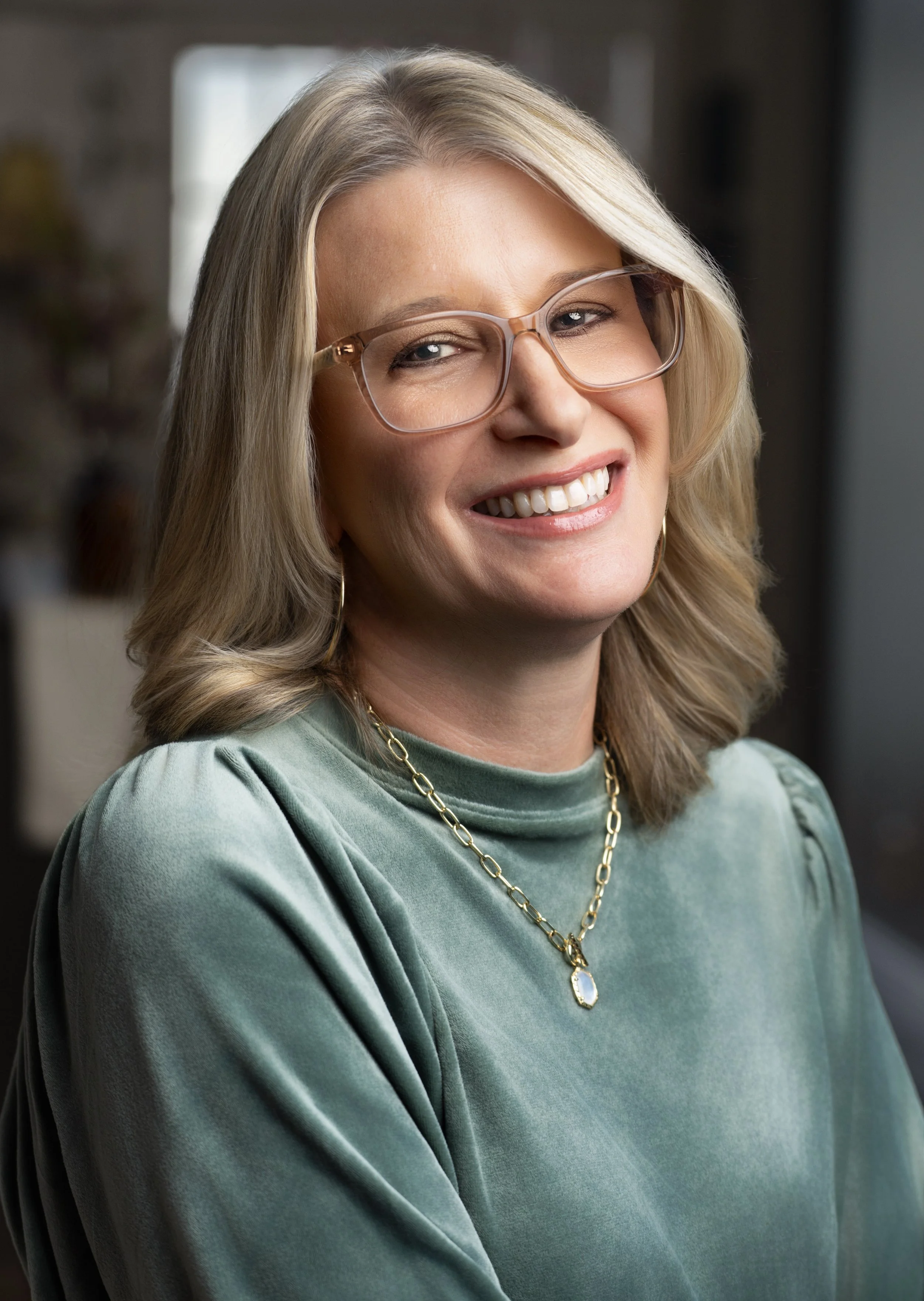 Clean Studio Professional Portrait (Female)
Professional studio portrait of a businesswoman photographed with soft flattering light for corporate branding, magazine features, and website imagery.