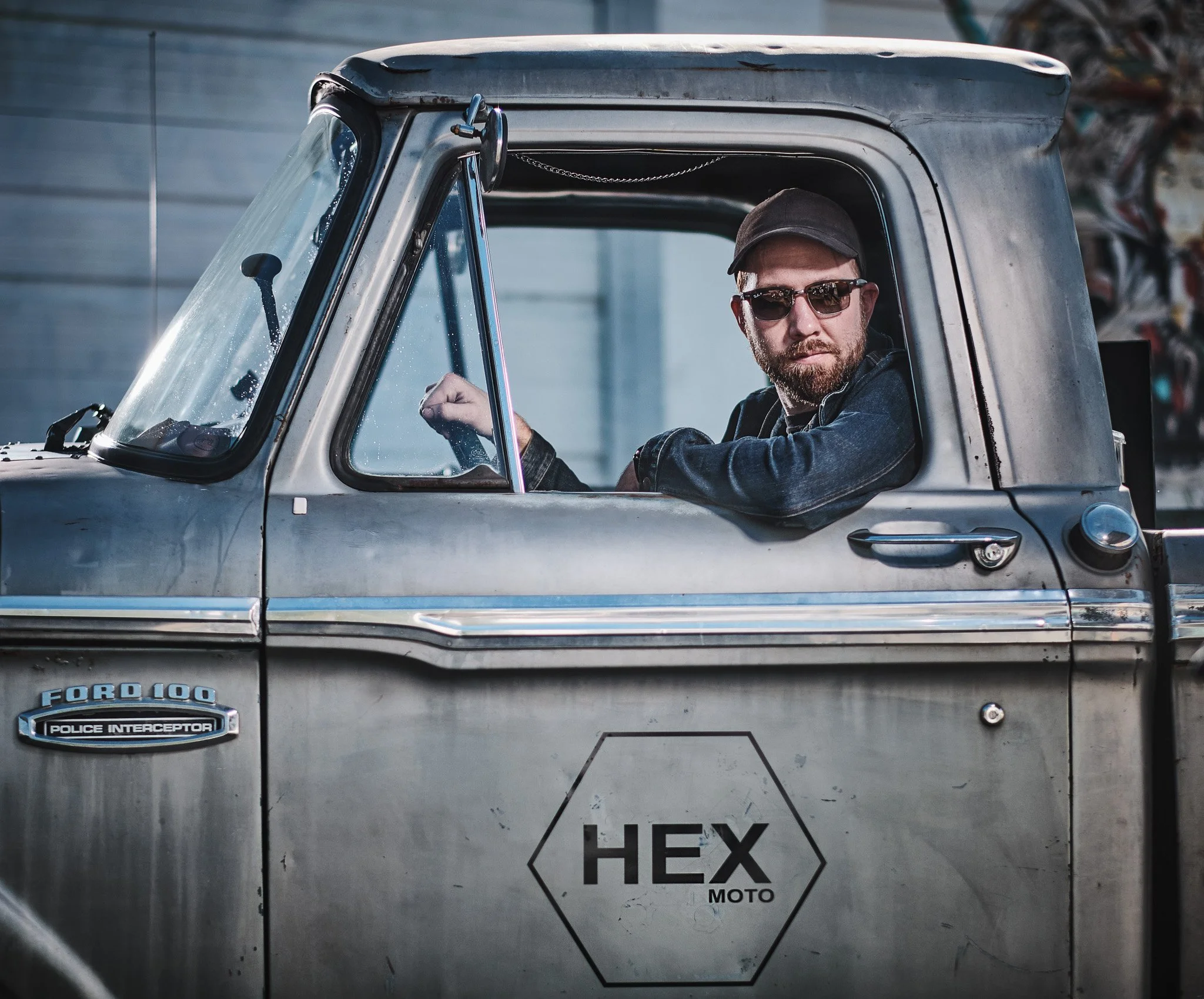 HEX_MOTO_JESSEINTRUCK.jpg