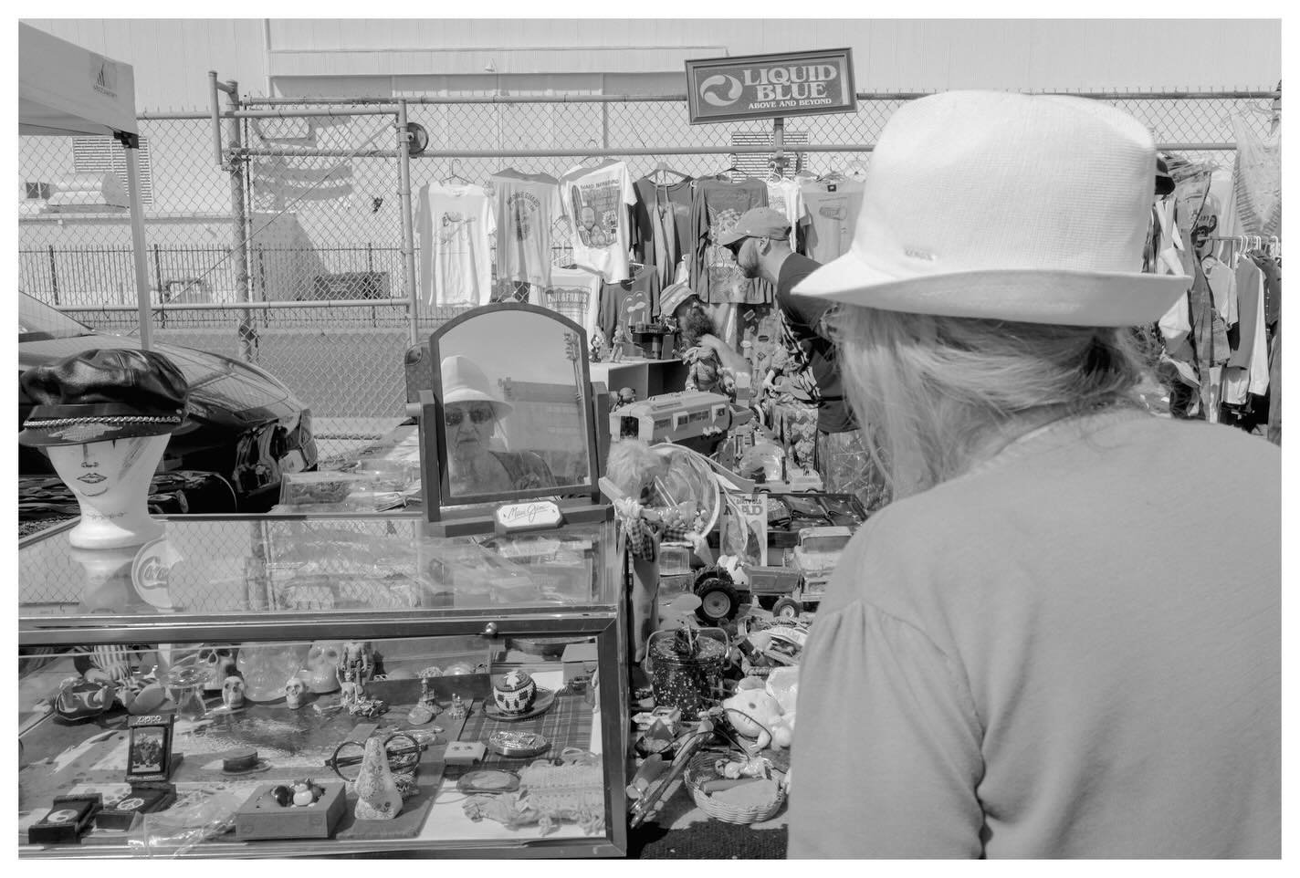 Frames from a stroll around the Long Beach Antique Flea Market | 
Long Beach, CA 03&bull;29&bull;2026
&bull;
&bull;
&bull;
&bull;
&bull;
&bull;
@longbeachantiquemarket #streetphotography #monochrome #documentyourdays #subjectivelyobjective #burnmyeye