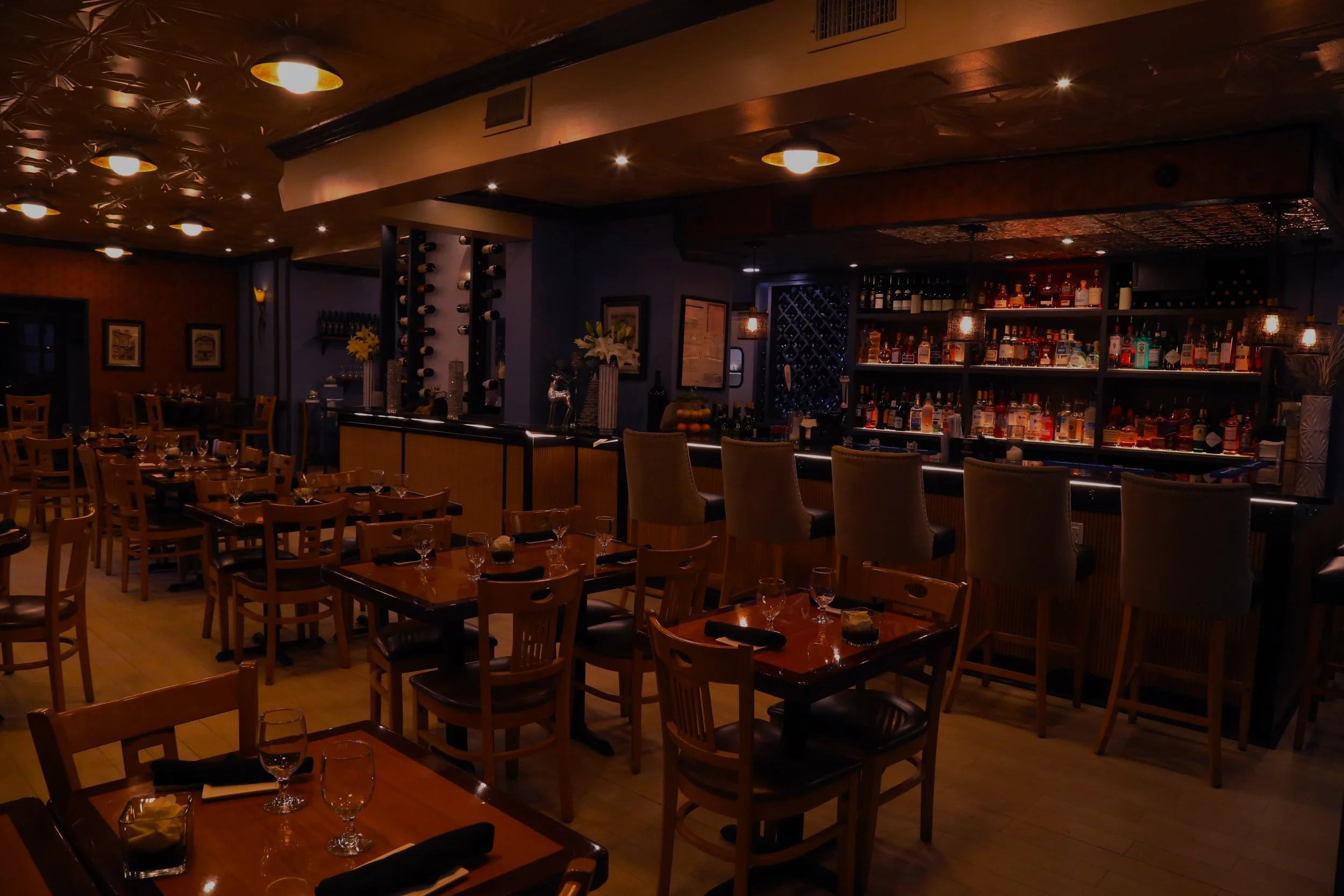 LiLLiES Italian Restaurant & Bar