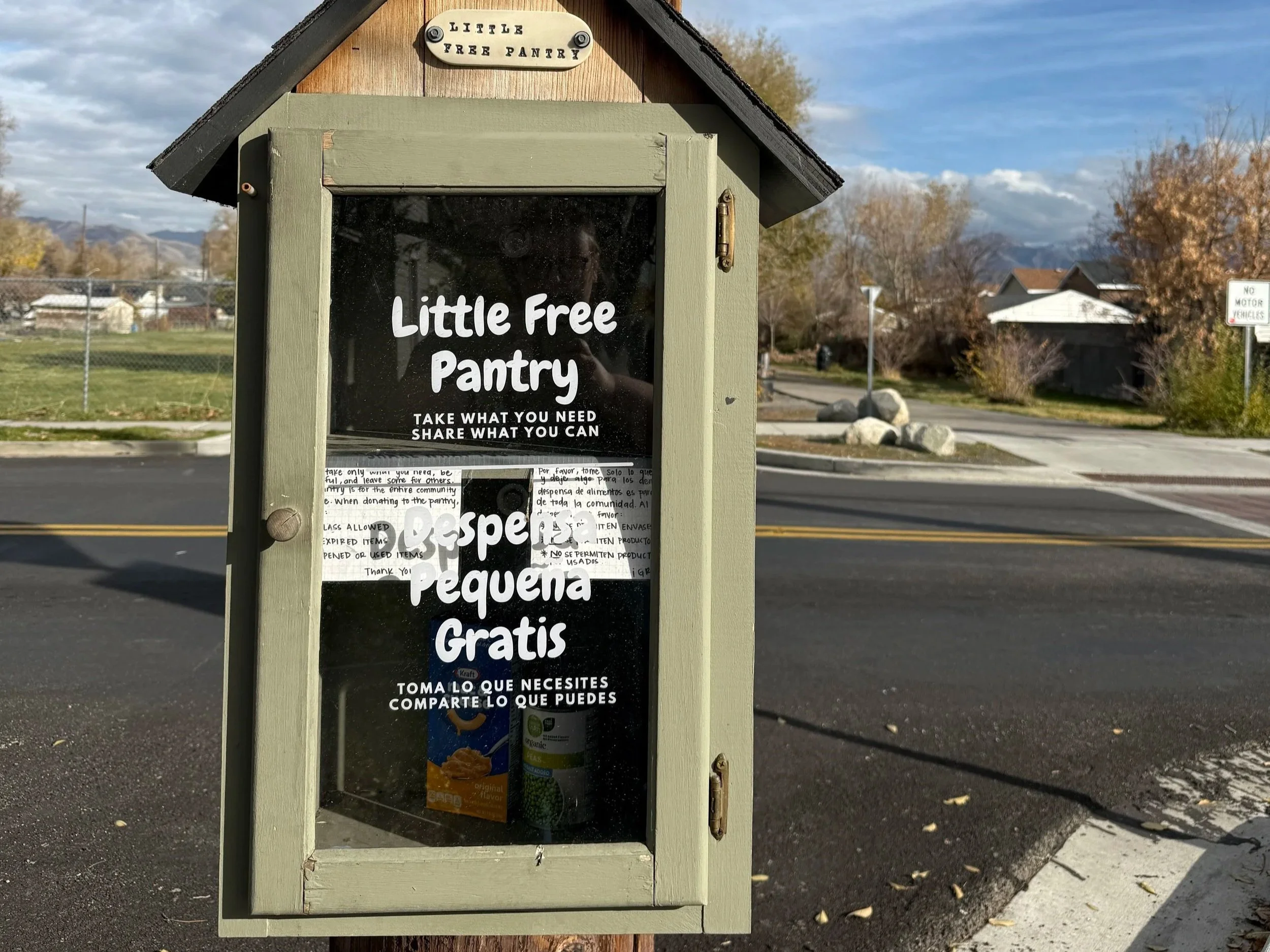 Community Spotlight: Little free pantries and fridges