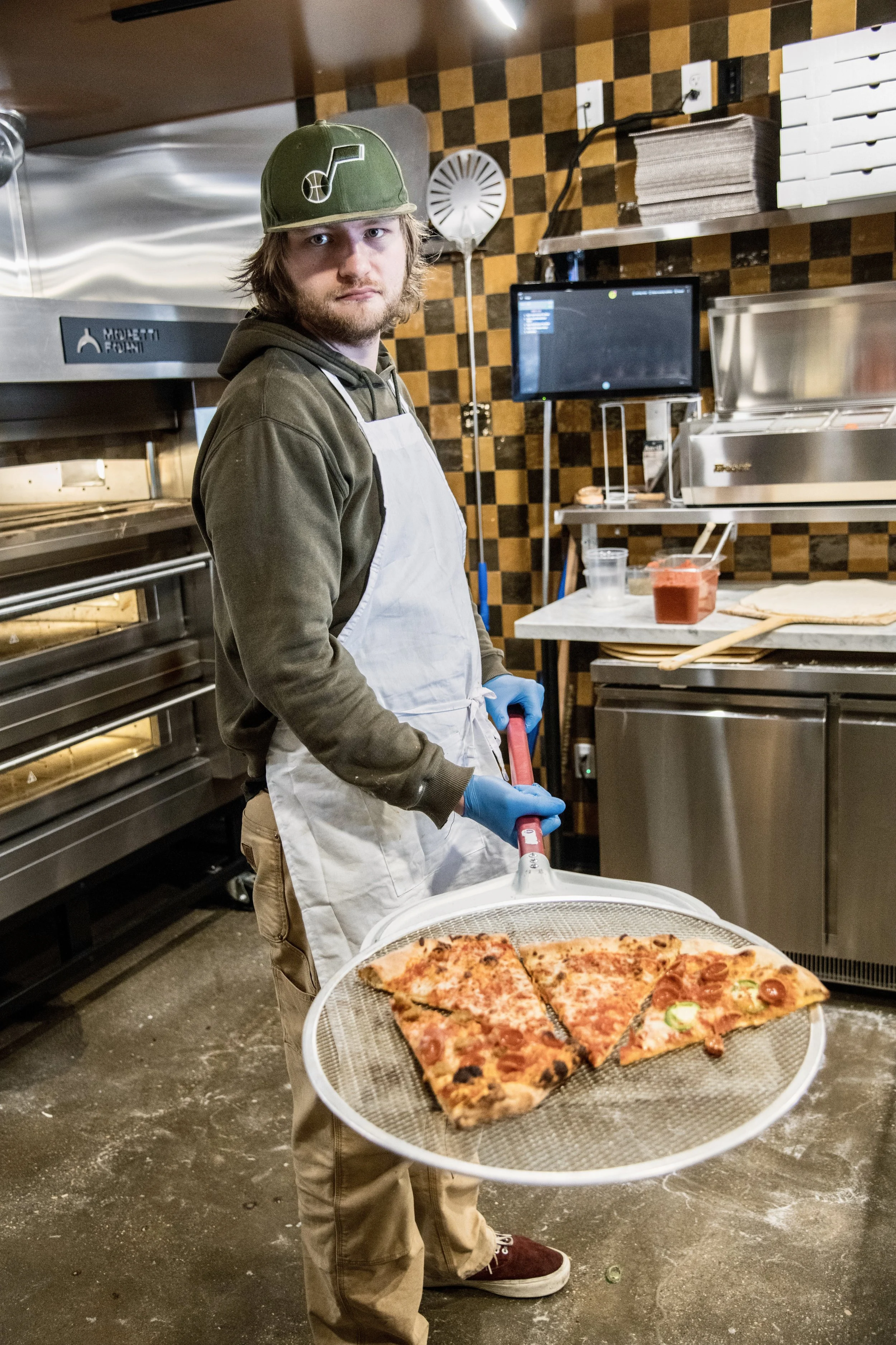 Taverna Pizza 5.jpeg