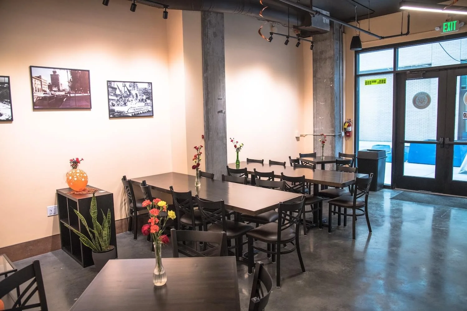 Buzzed Coffeehouse 6.jpg