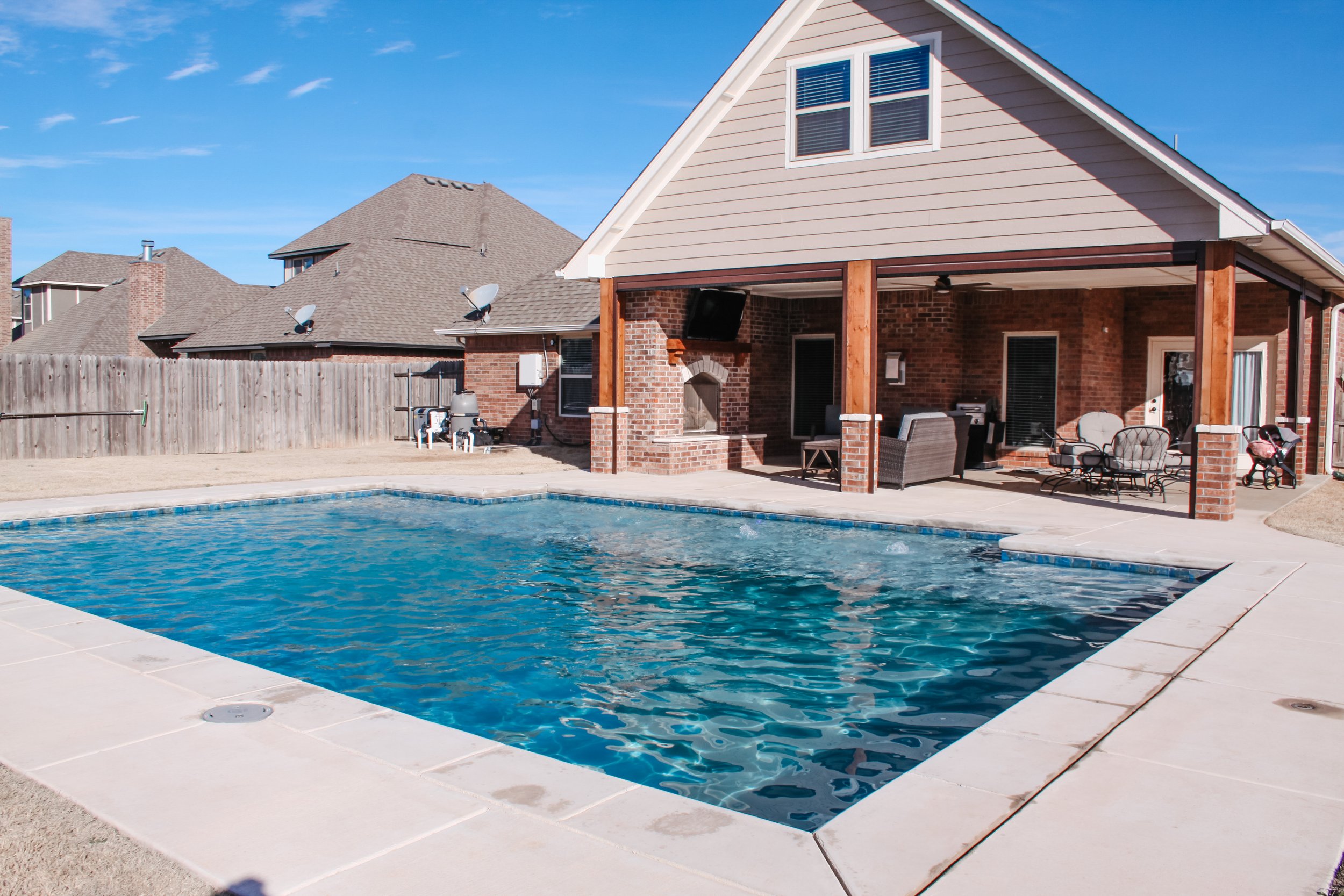 Pool Remodeling: Making a Splash with Your Backyard Oasis