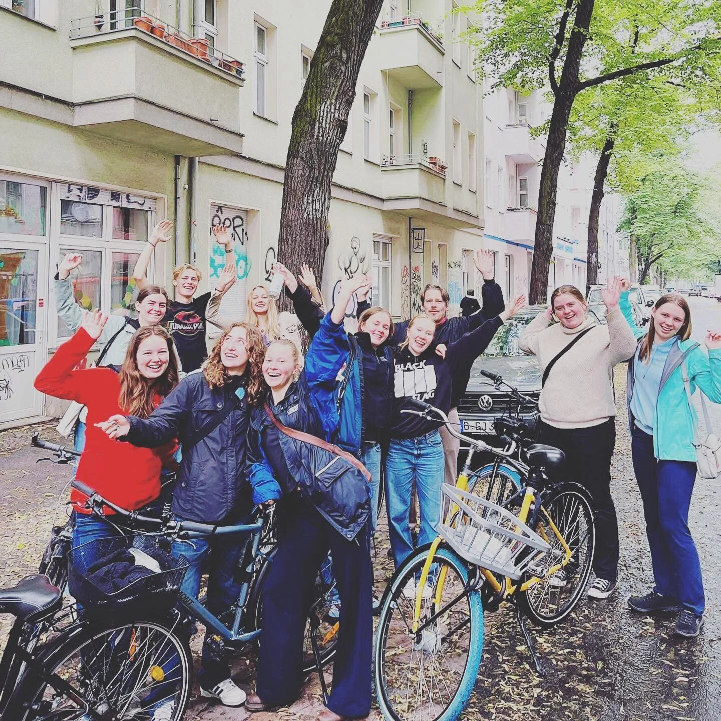 Denne helgen var vi i Berlin fra Innsiden heldige og fikk ta med disse flotte utvekslingselevene fra Felix Mendelssohn Bartholdy Gymnasium p&aring; en rundtur i Neuk&ouml;lln. Det ble en l&aelig;rerik og ikke minst hyggelig dag samt bes&oslash;k p&ar