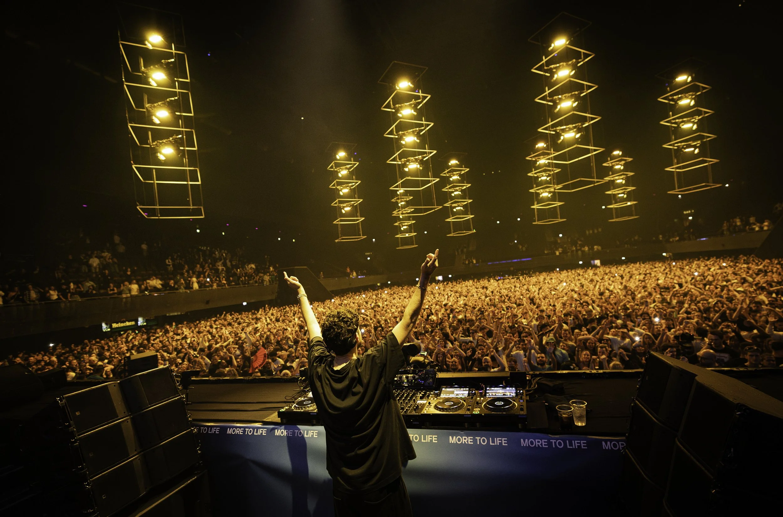 OUT THE FIRE: FRANKY RIZARDO TAKING FULL CONTROL OF ZIGGO DOME