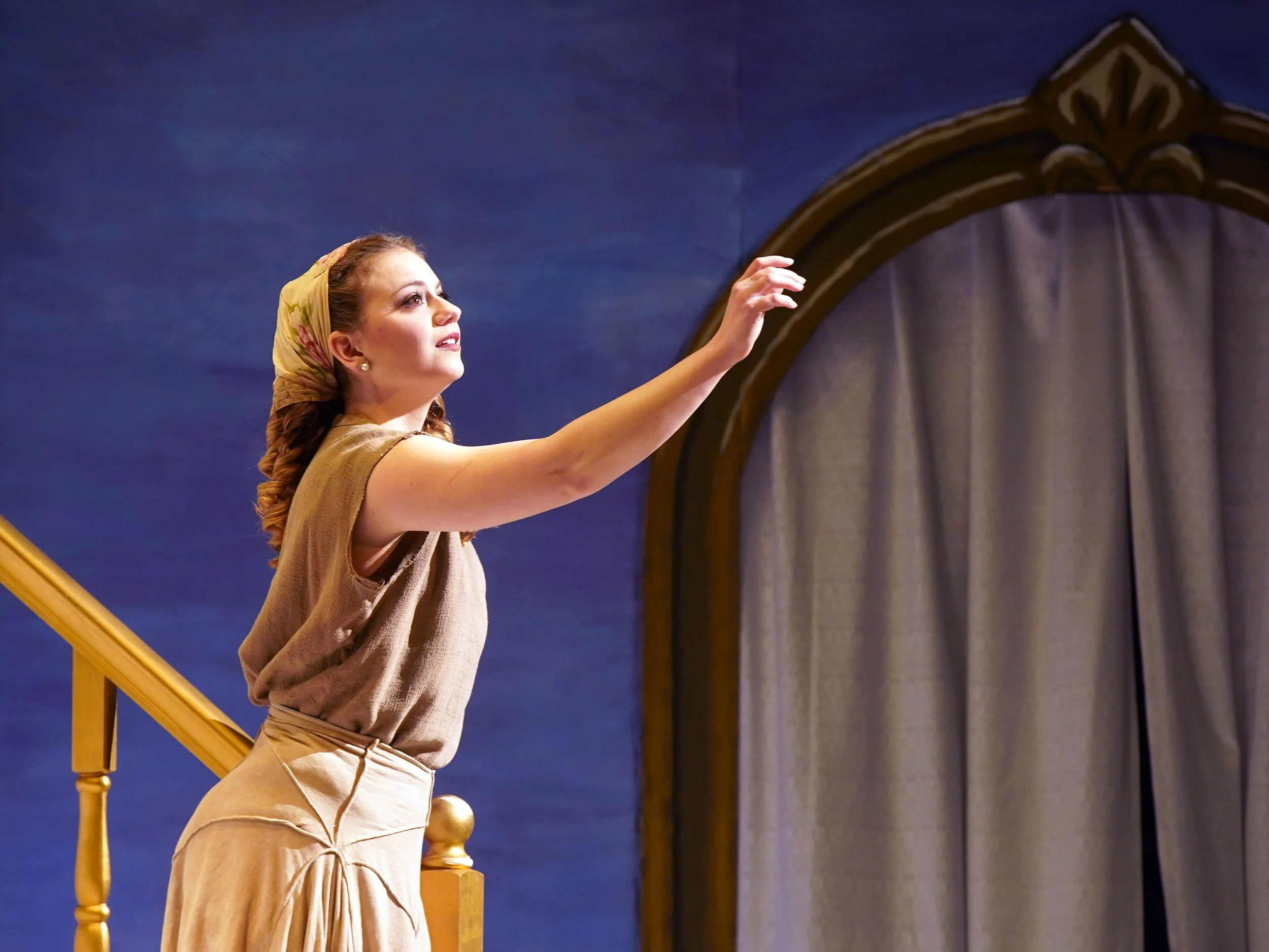 Arianna as the title role in Harvard College Opera’s production of Massenet’s Cendrillon. Stage Direction by Madeleine Snow, Music Direction by Benjamin P. Wenzelberg. Photography by Charles Wenzelberg II.