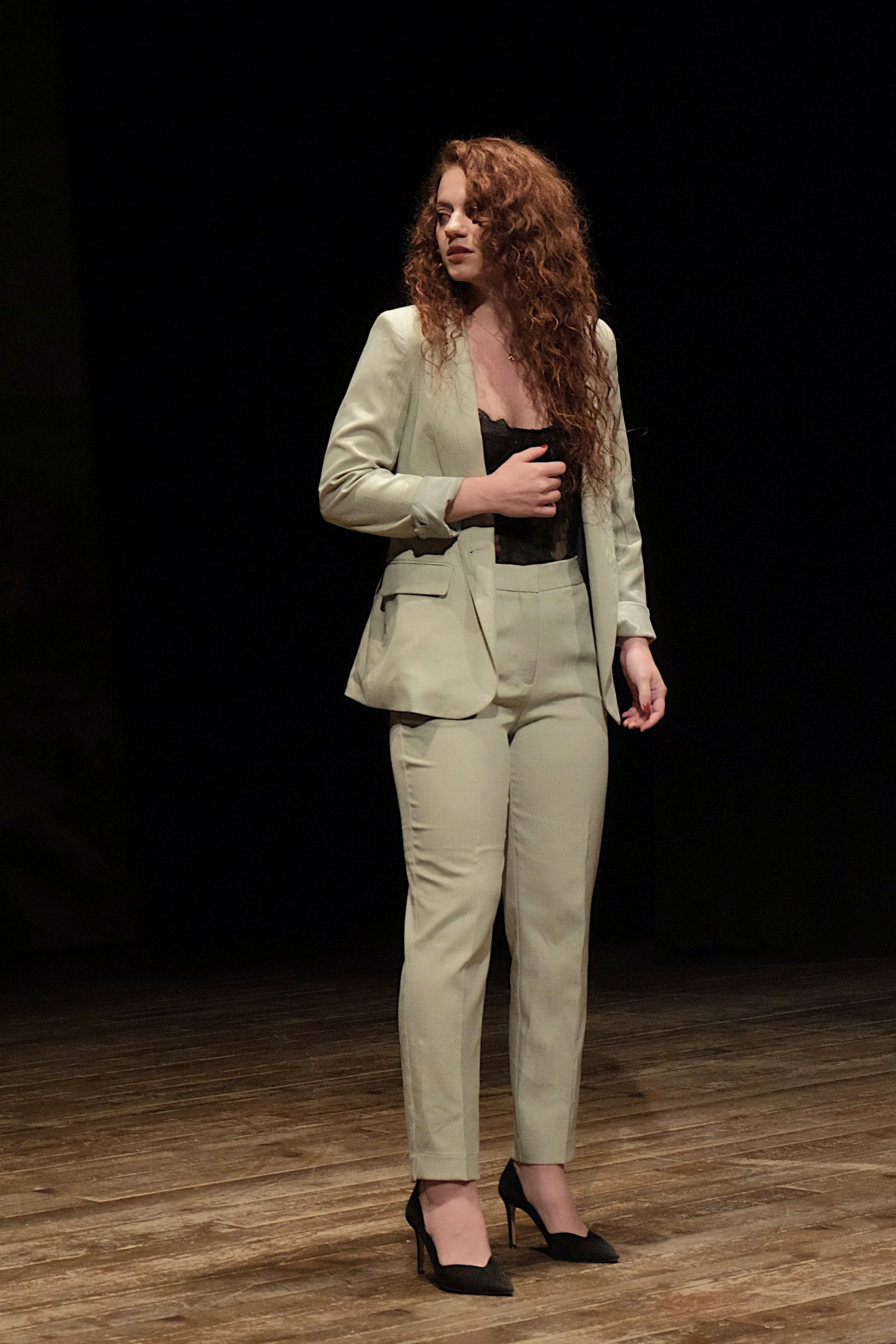 Arianna singing "Romeo" in scenes from Donizetti's I CAPULETI E I MONTECCHI with Classic Lyric Arts. Photo courtesy of Lia Alessandrini and Giorgio Rossi. Featuring soprano Sofia Gotch as Giulietta.