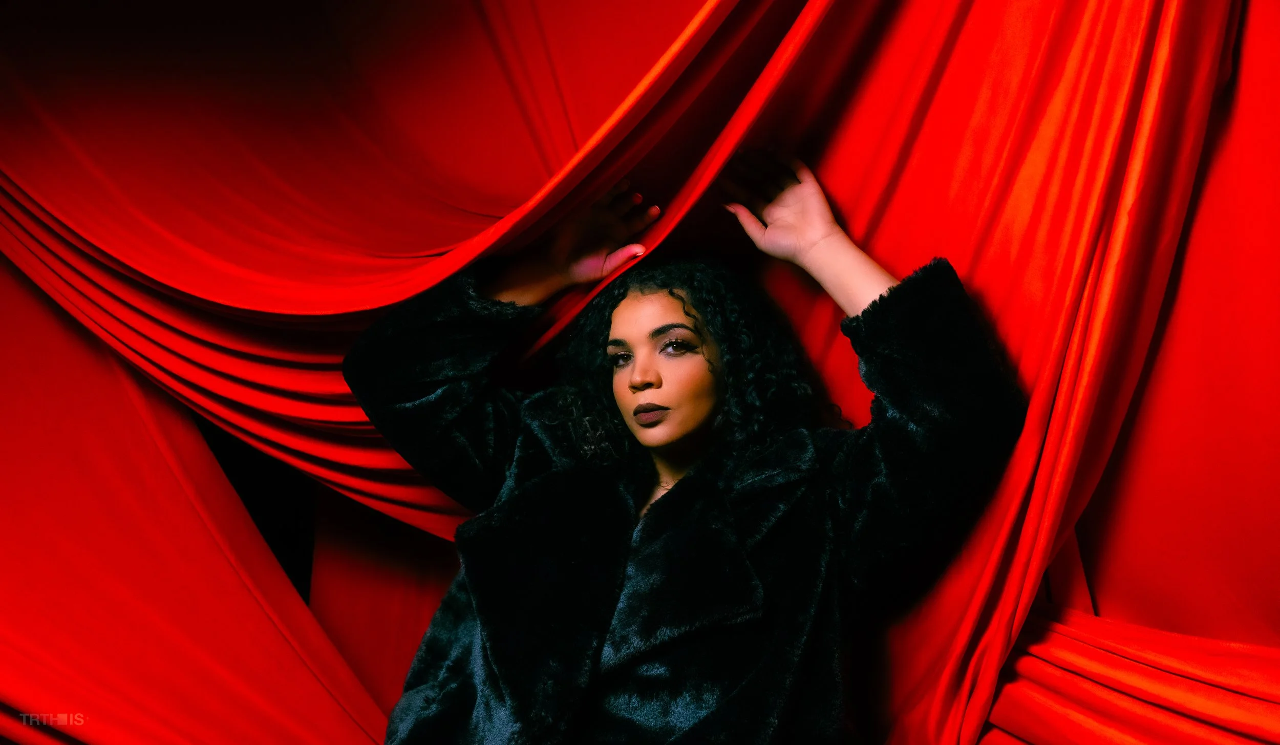 studio [ RED ]-1.jpg