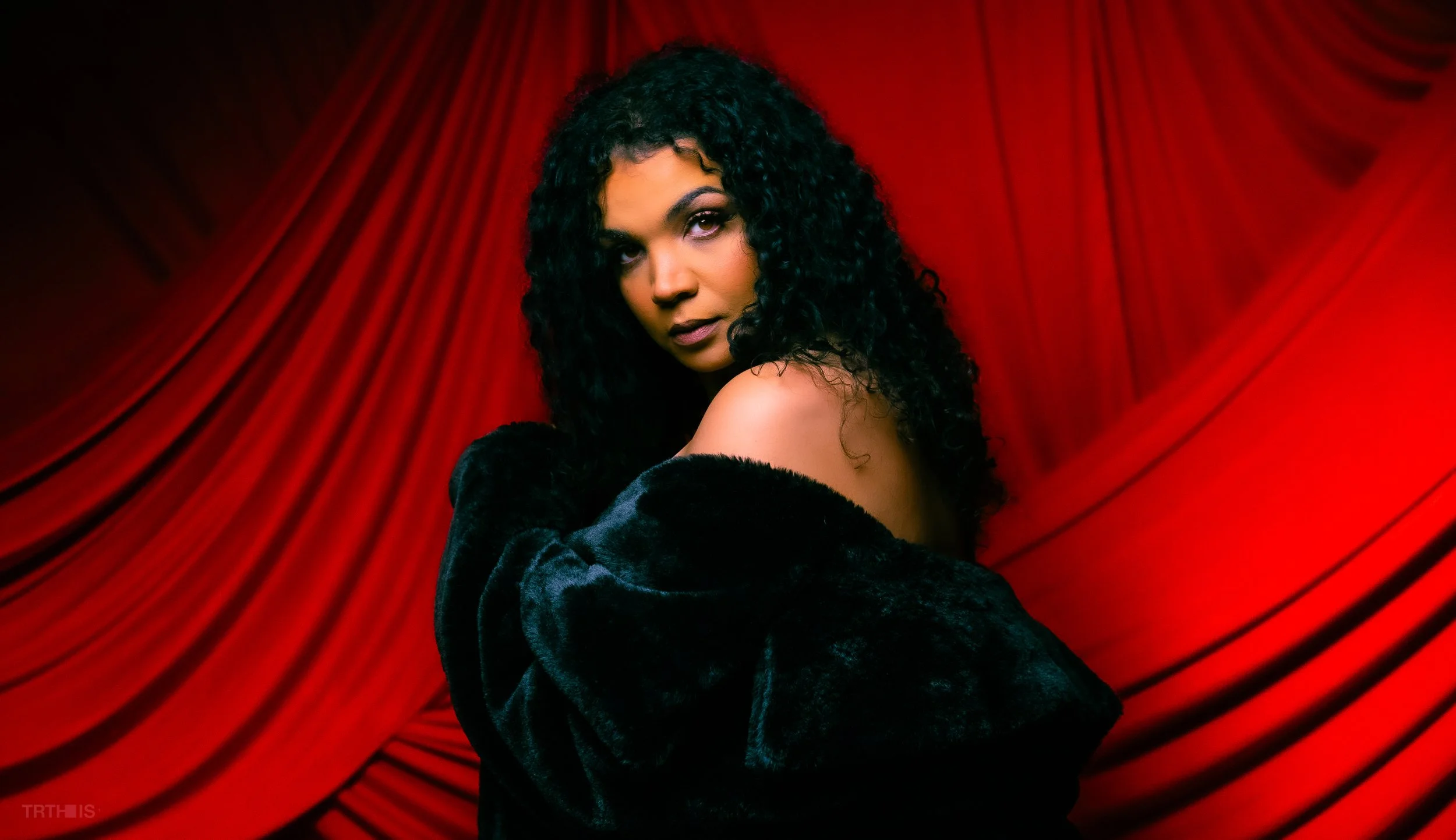 studio [ RED ]-3.jpg