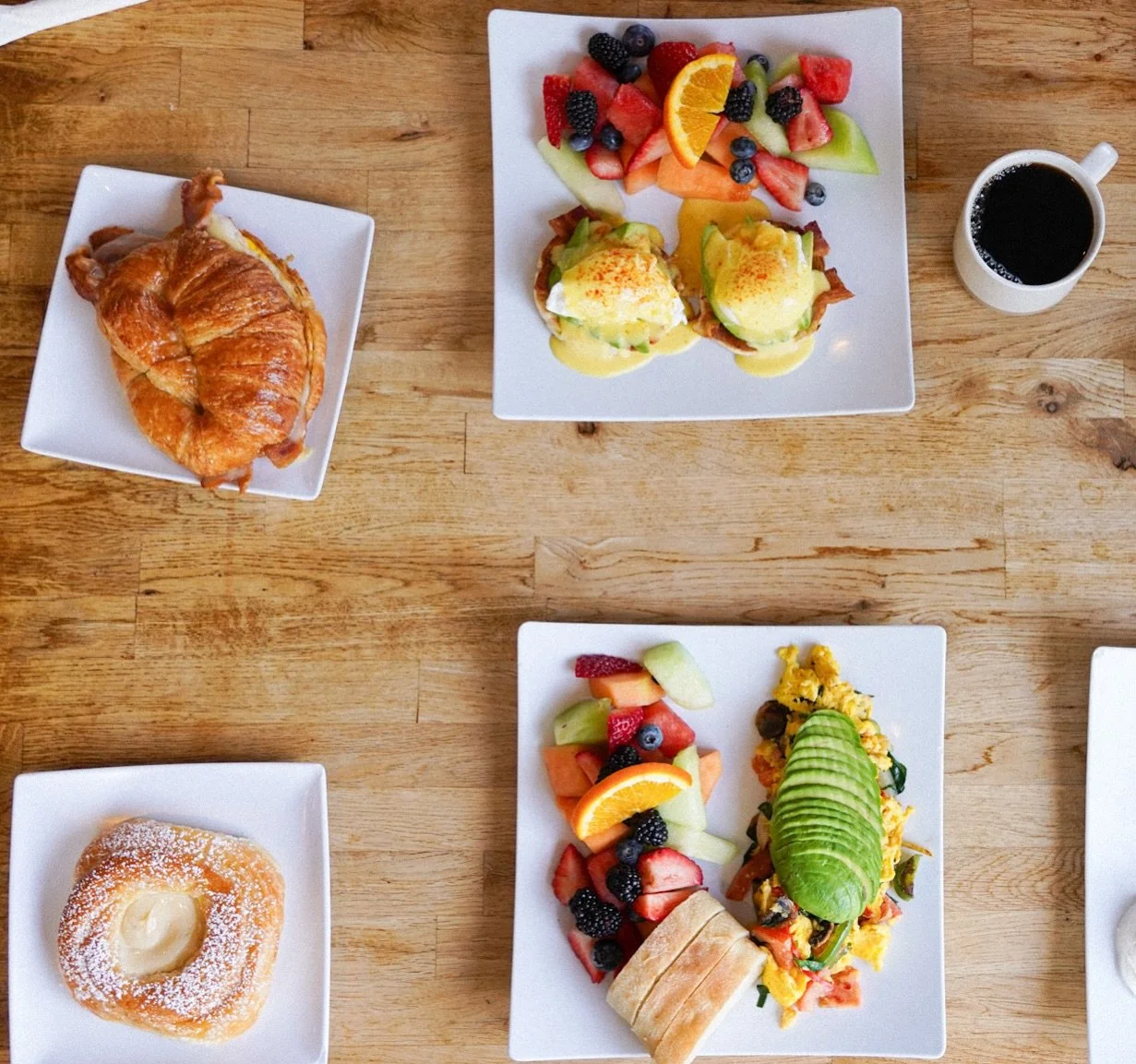 Making all your favorites this weekend🌟🐣
We hope to see you!

We&rsquo;re open 6am-3pm 🚪
Kitchen is open 6am-2pm 🍳