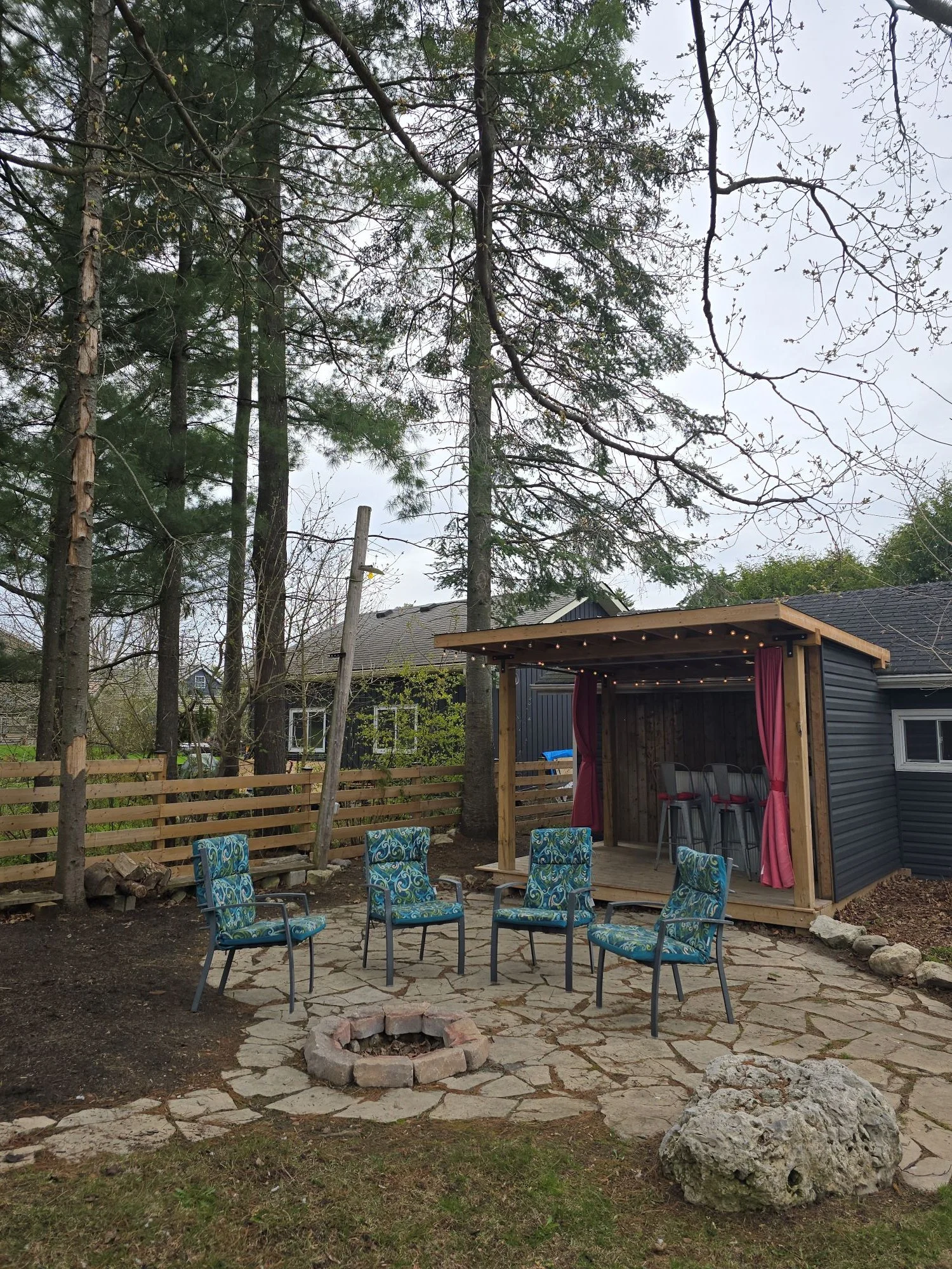firepit & bar.jpg