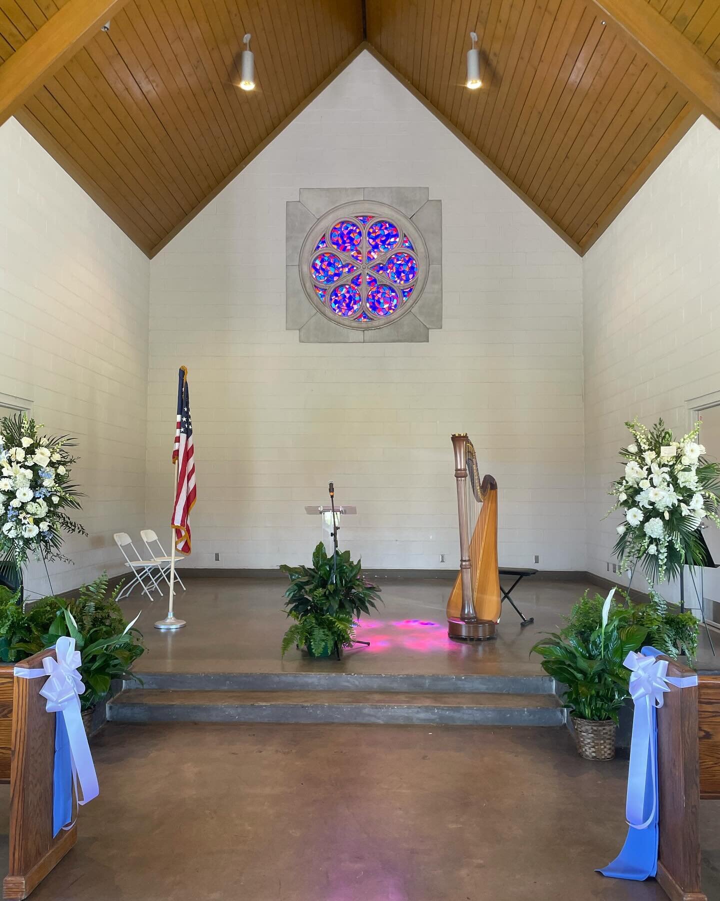 A beautiful day for a touching memorial service  @lakeviewpark

Much music today! including trumpet, bagpipes, harp and vocalist. Whether celebrating the completion of a life, or the start of a new one, music creates a dimension of experience words a