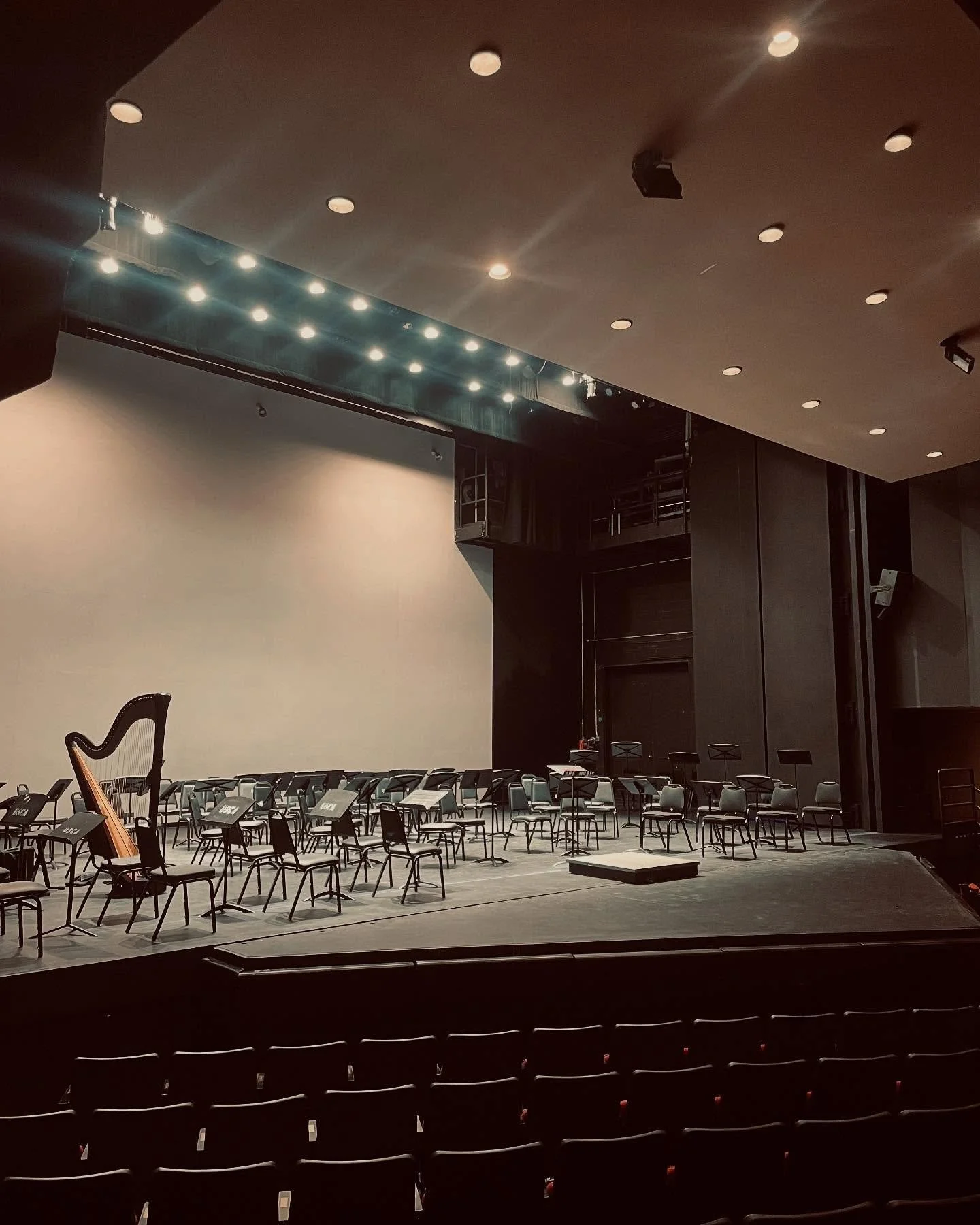 @aiken_symphony season closer! I loved being a part of this program- fantastic players and great Spanish-inspired rep- capriccio espanol, Carmen, concierto de Aranjuez with the virtuosic @makguitar. I am always awed by the sonic worlds a symphony orc