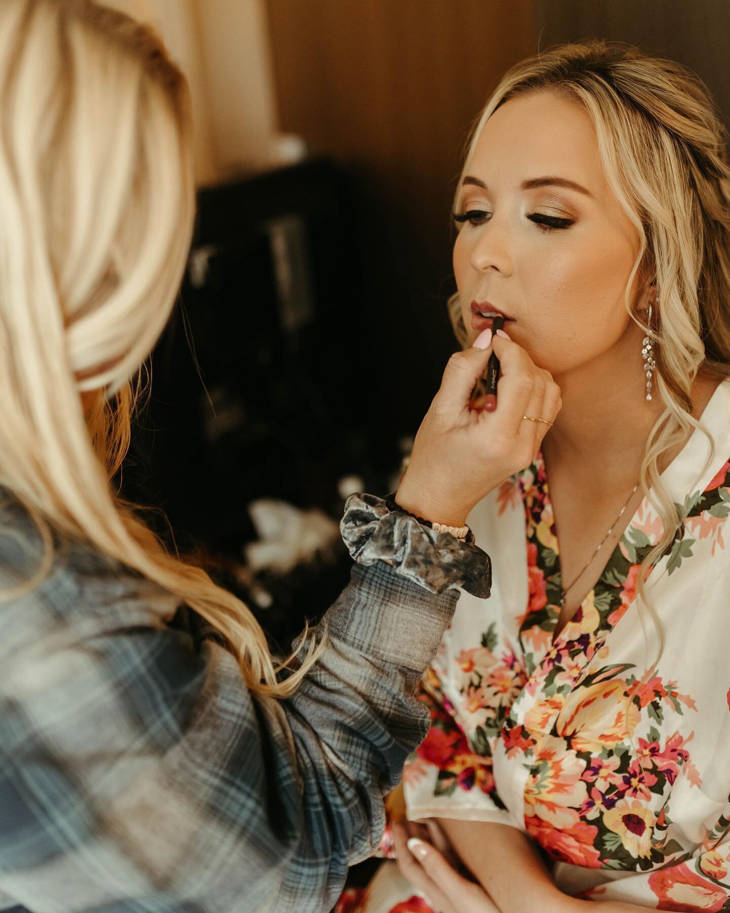 Loved this bride and her glam so much! 💕💕
.
.
.

#makeupbykristinicole #kristinicolemua #makeup #makeupartist #mua #sdmakeupartist #sandiegomakeupartist #wedding #weddingmakeup #glam #weddingglam #bridal #bridalmakeup #beforeandafter #southerncalif