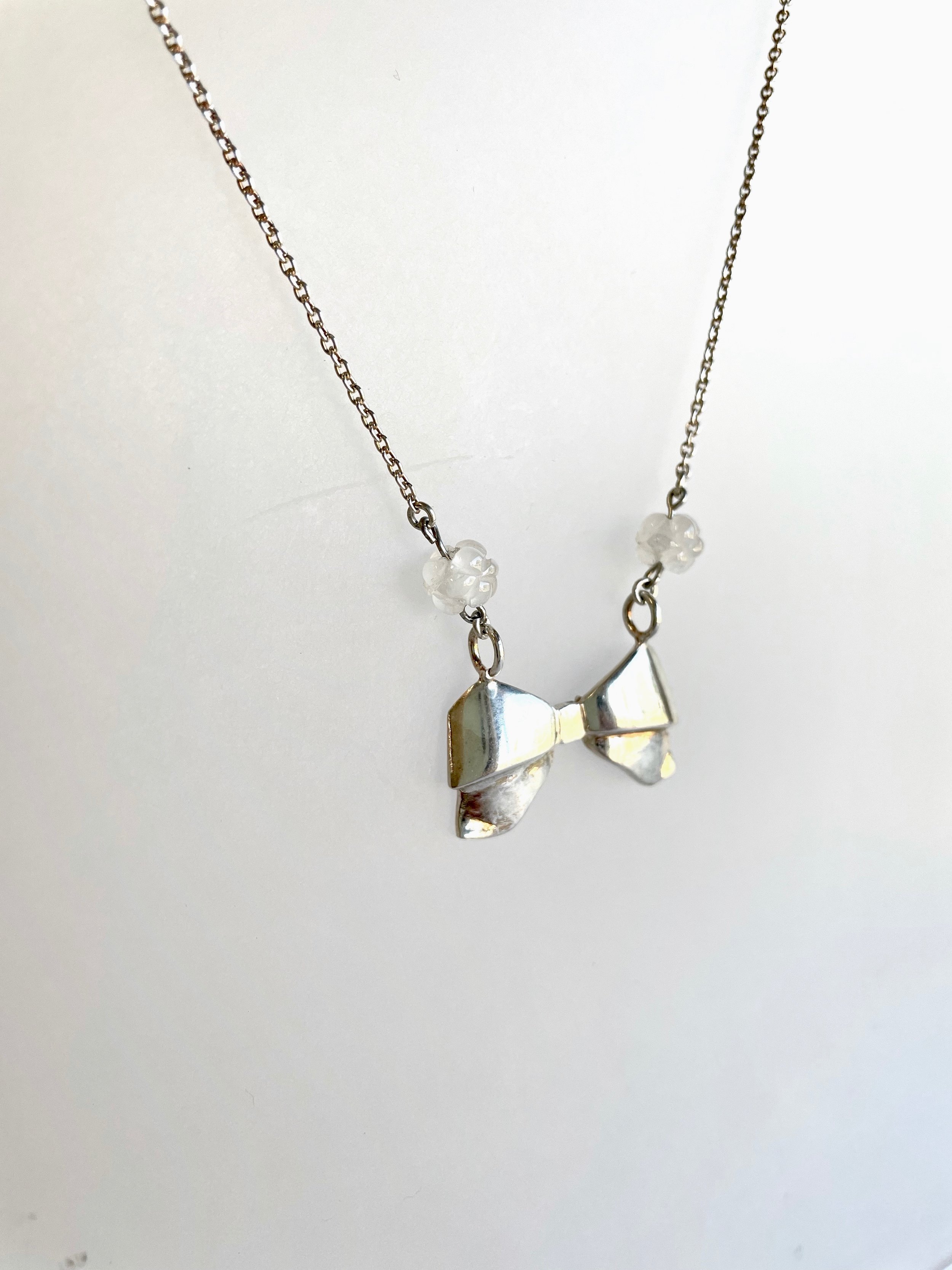 Bow Necklace – Rellery