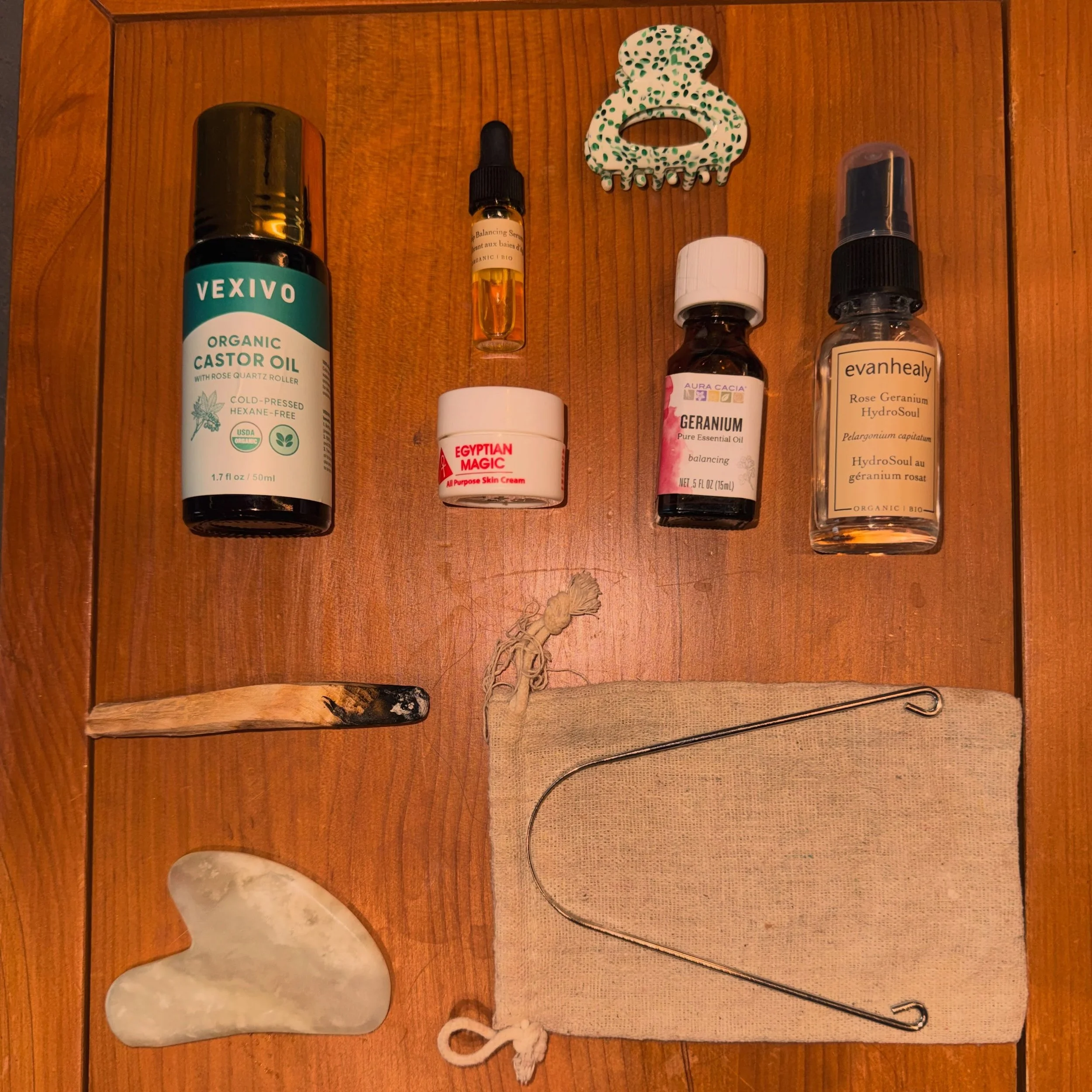 My hotel bathroom setup. Toiletries = the real reason my suitcase is overweight&hellip; here are a few essentials. 

**Tongue scraper** &mdash; first thing, every morning. Removes the buildup agni leaves behind overnight.

**Palo santo** &mdash; ever
